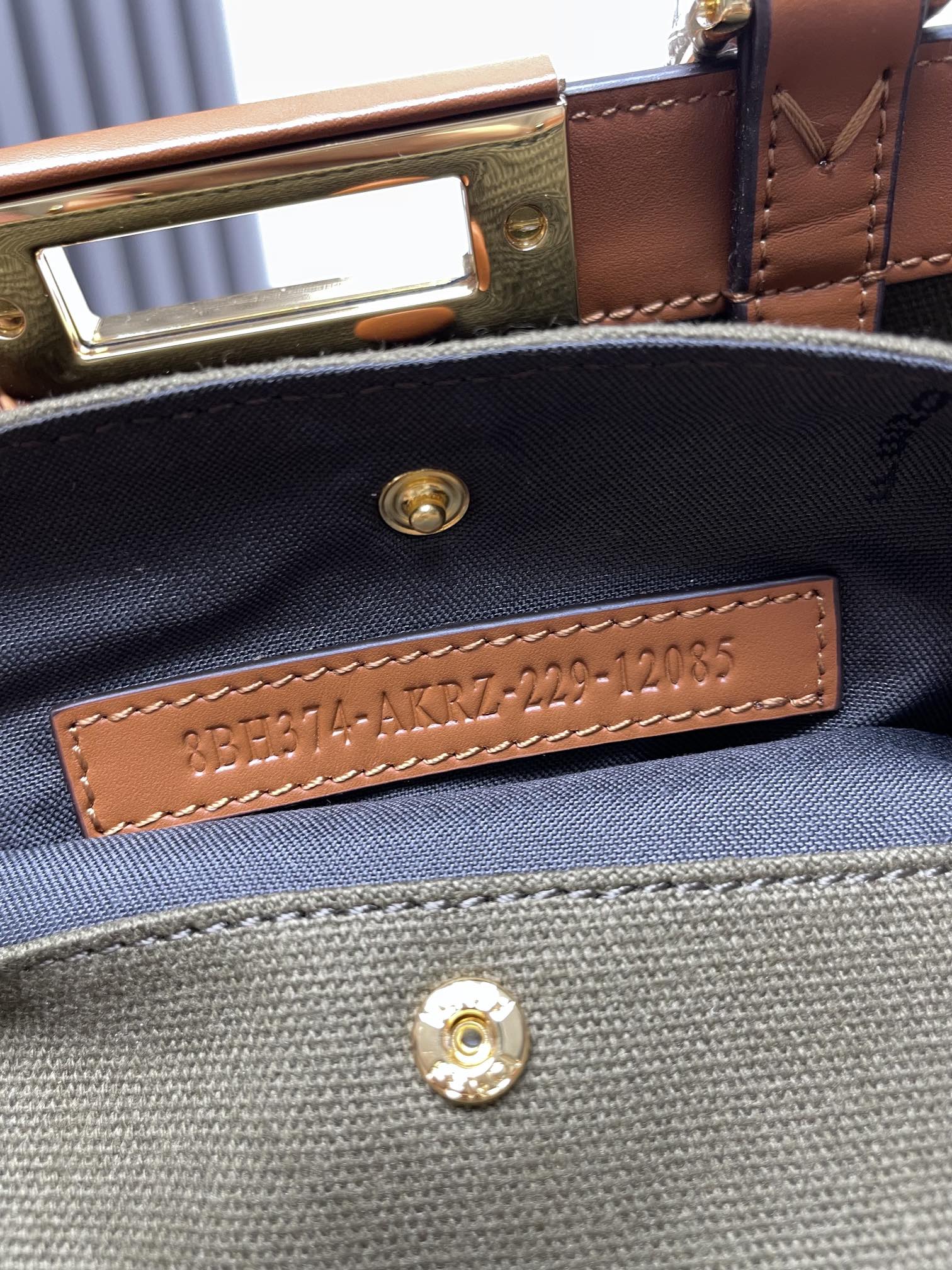 [TOP] FENDI Peekaboo X-Tote Bag 41x16x30cm - Green