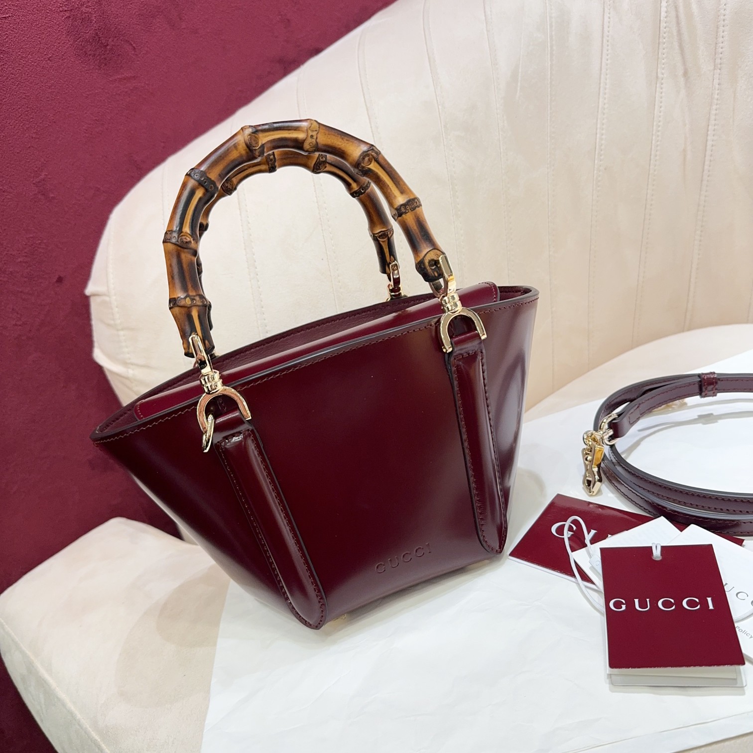 [TOP] GUCCI Bamboo Bag Ankera red imported cowhide 16x27x14cm - Red