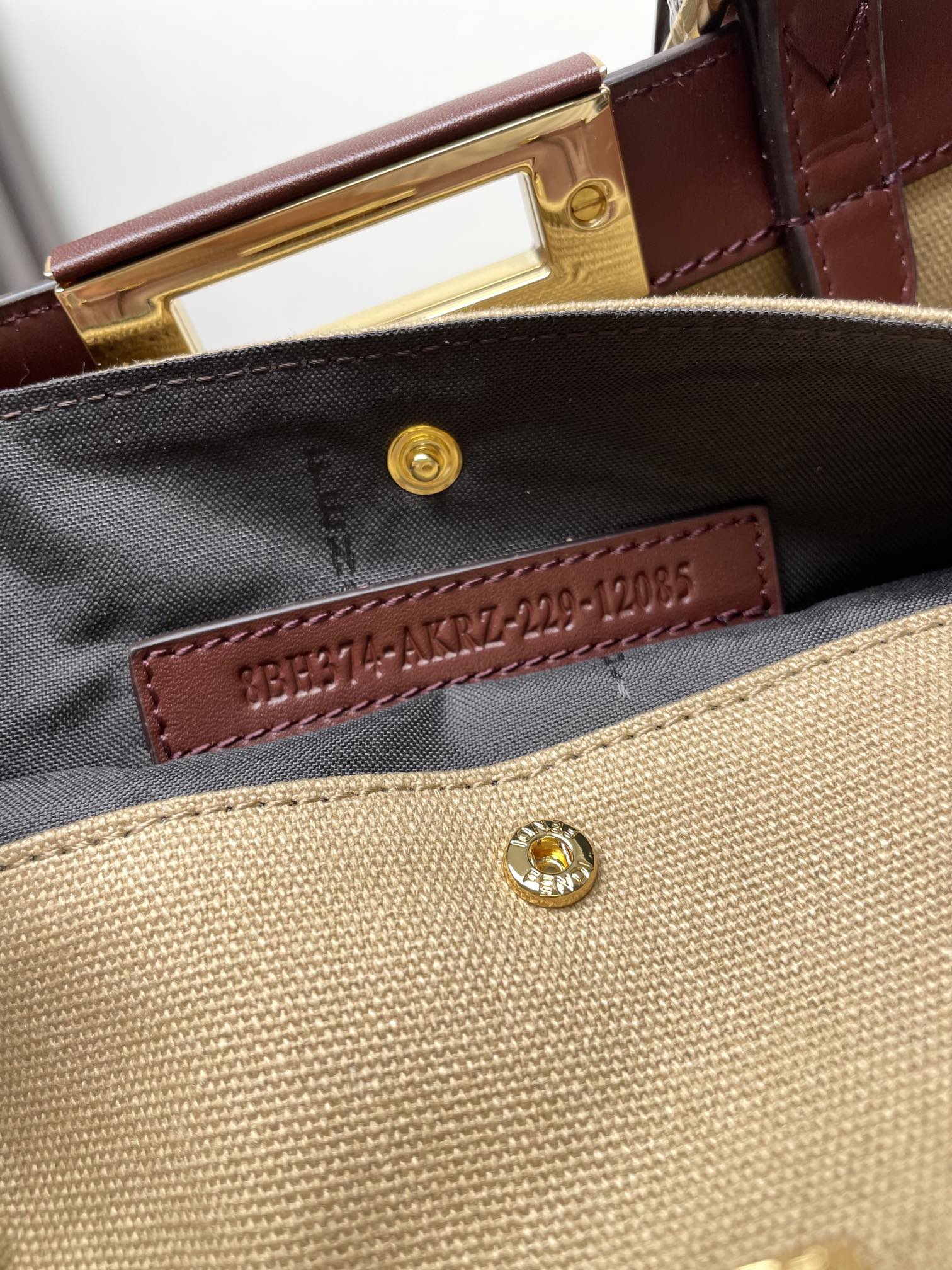 [TOP] FENDI Peekaboo X-Tote Bag 41x16x30cm - Apricot