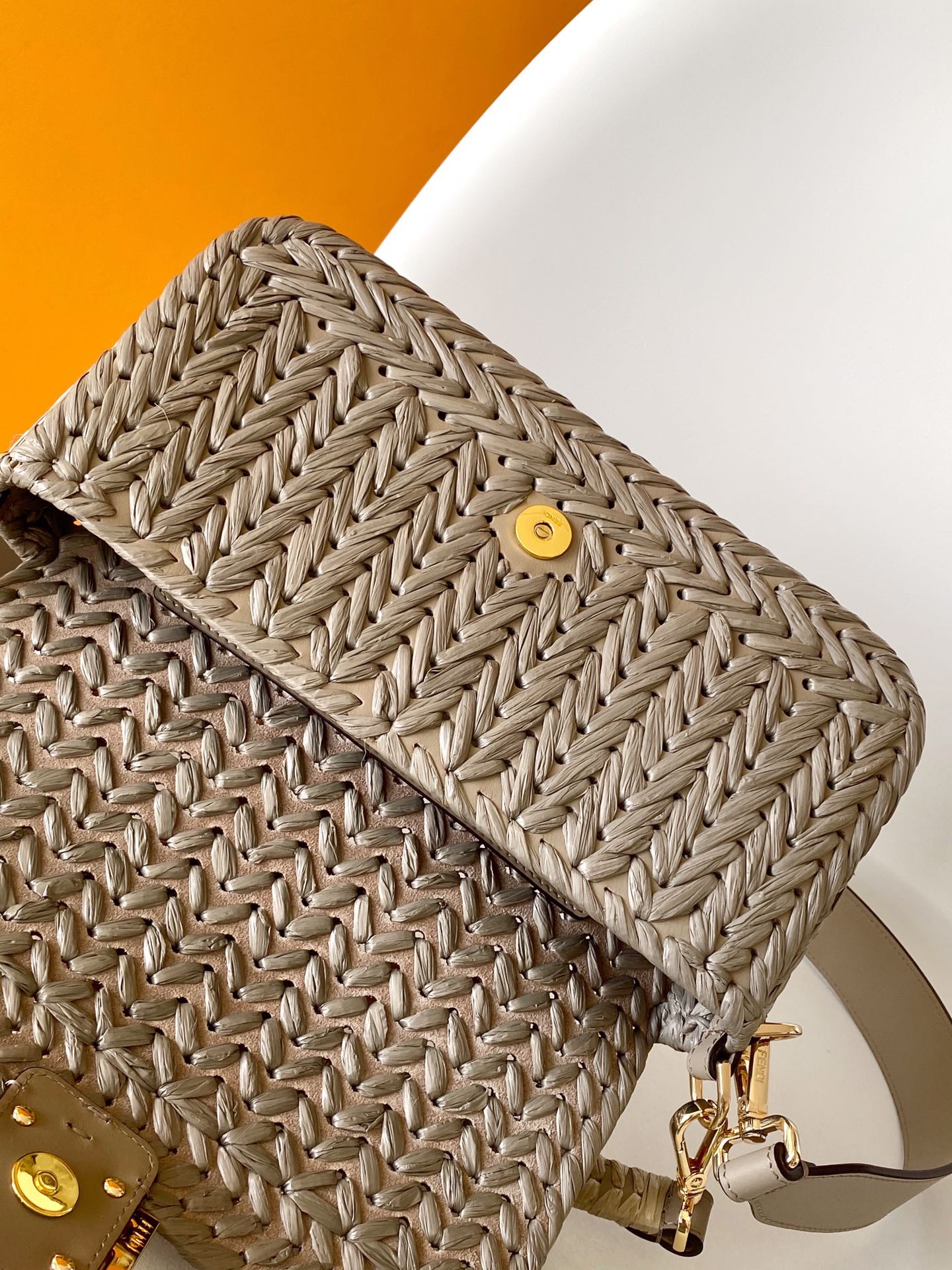 [TOP] FENDI FENDI Baguette Bag Raffia Hand-Woven Bag 27×6.5×15 cm - Gray