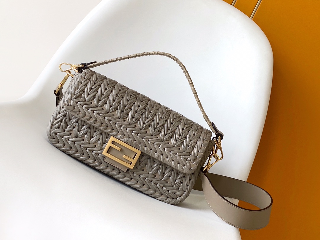 [TOP] FENDI FENDI Baguette Bag Raffia Hand-Woven Bag 27×6.5×15 cm - Gray