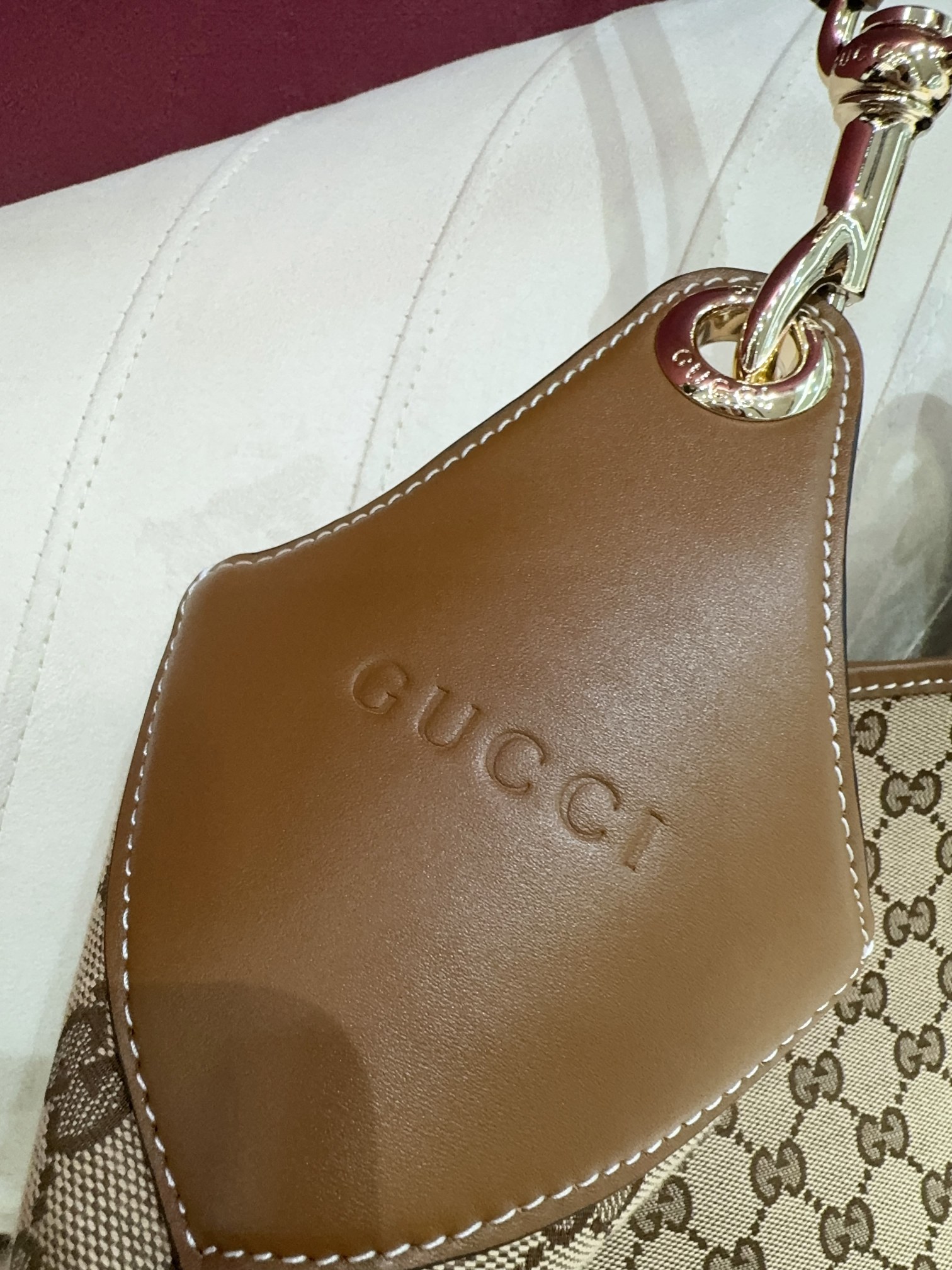 [TOP] GUCCI GG Body Medium Shoulder Bag 49 x 46 x 4cm - Brown