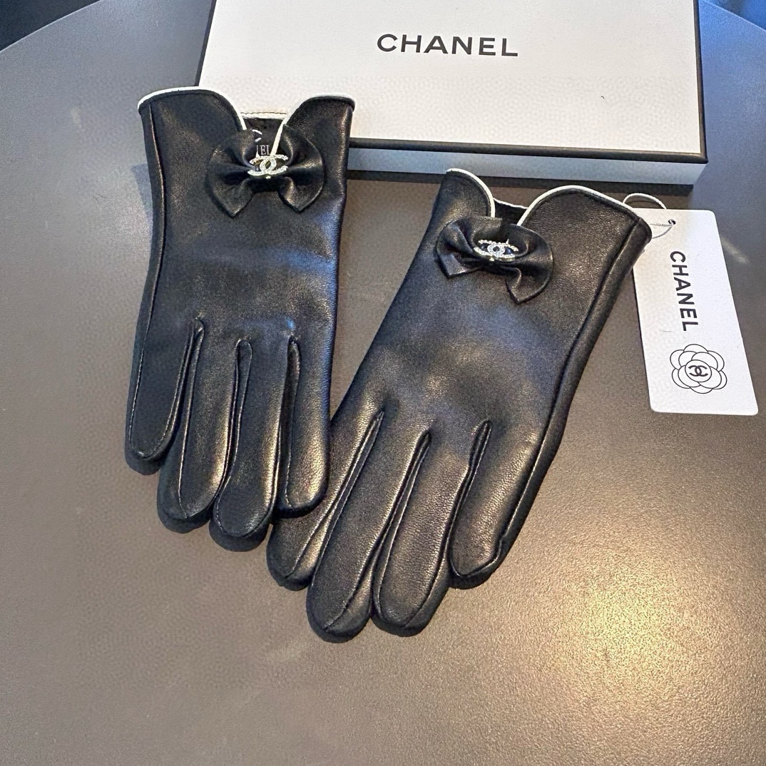 [TOP] CHANEL Gloves - Black
