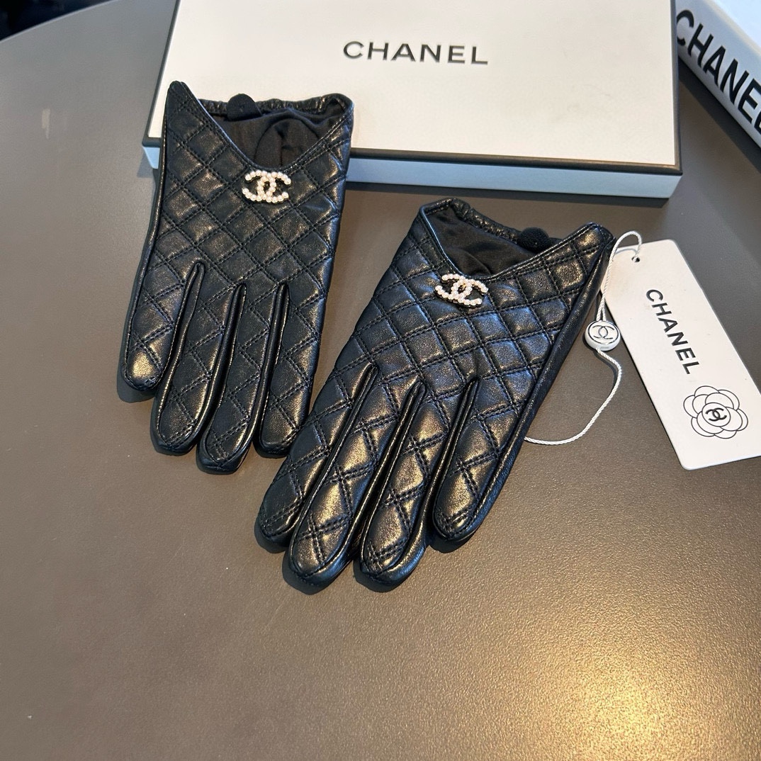 [TOP] CHANEL Gloves - Black