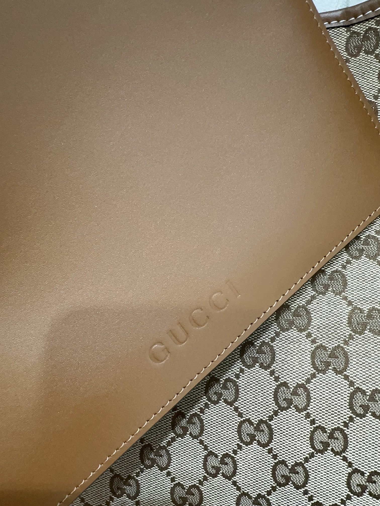[TOP] GUCCI GG Body Medium Shoulder Bag 49 x 46 x 4cm - Brown