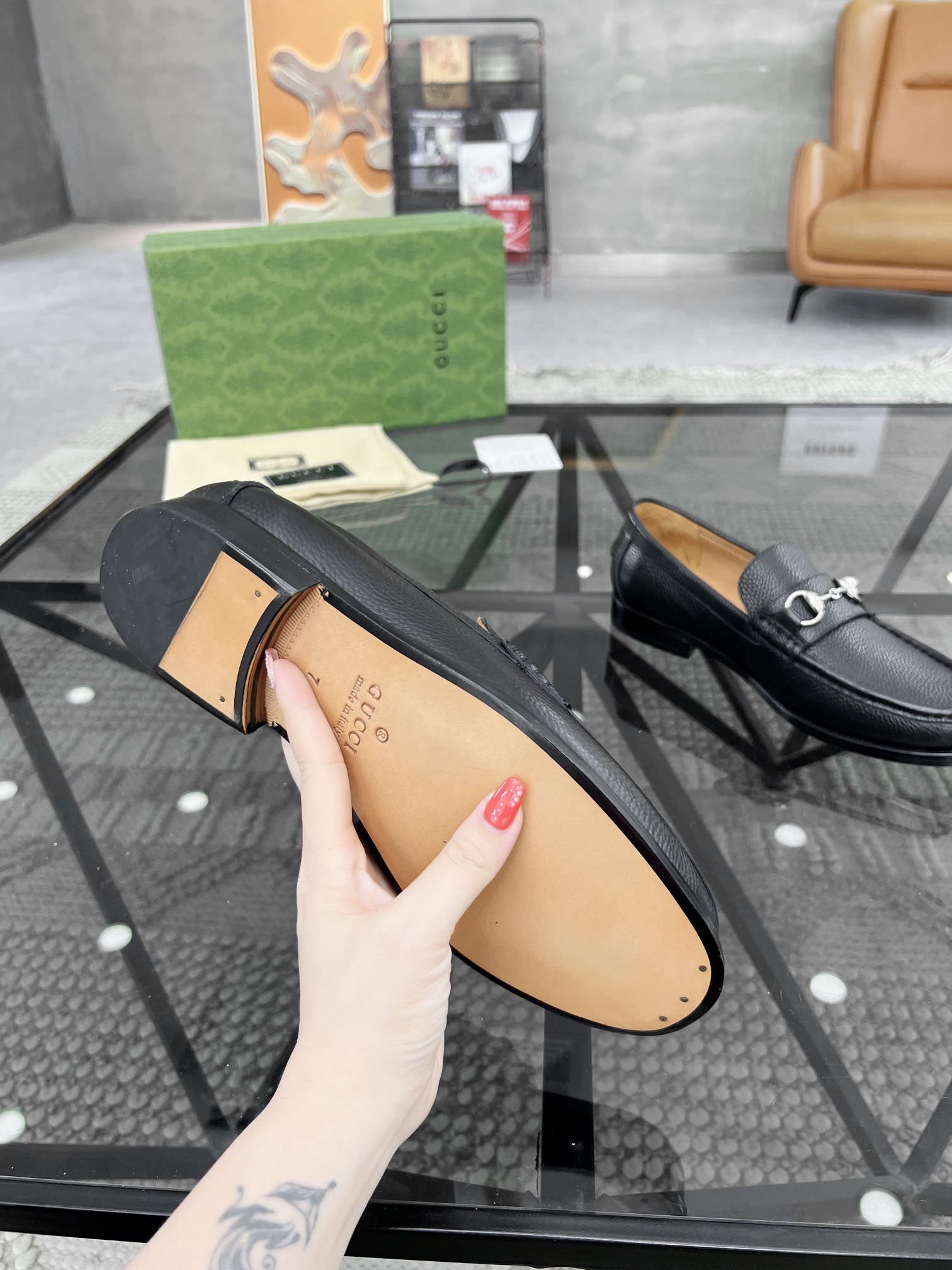 [TOP] GUCCI Men's Business Leather Shoes - Black