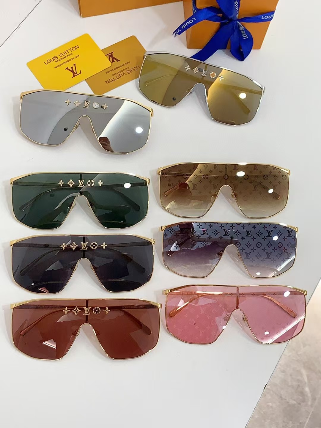 [TOP] Louis Vuitton LV Sunglasses - 8 Colors