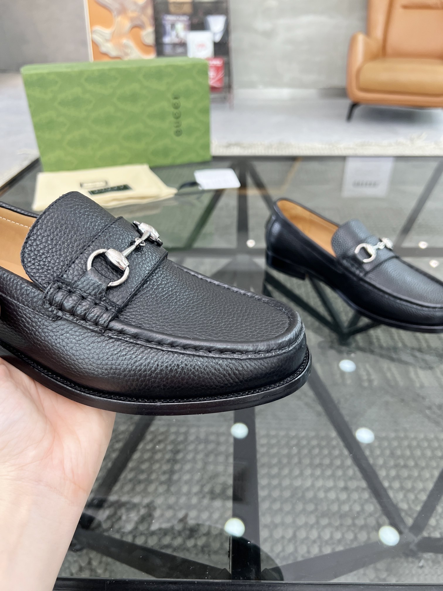 [TOP] GUCCI Men's Business Leather Shoes - Black