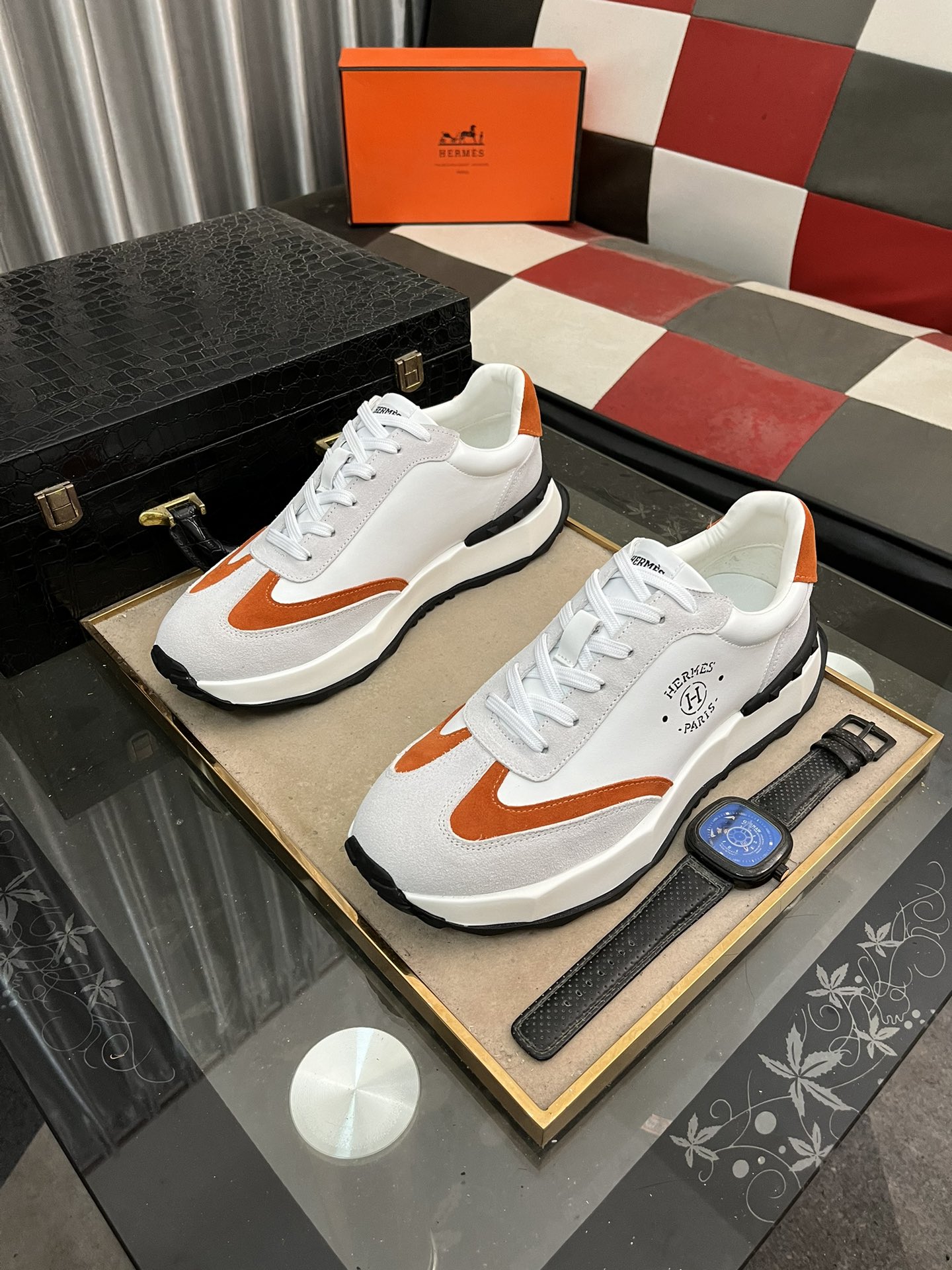 [TOP] HERMES Men's Leather Sports Shoes - White