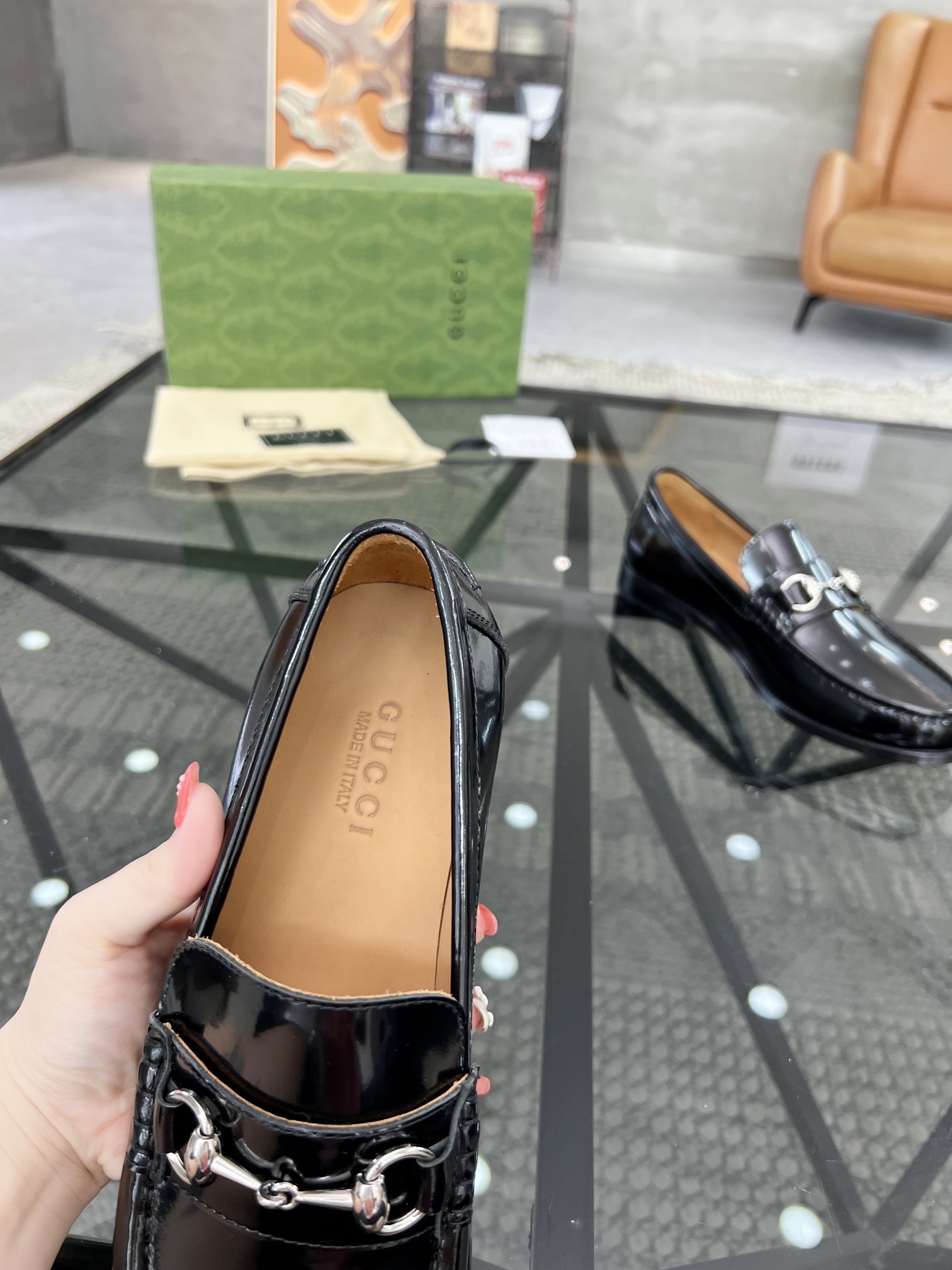 [TOP] GUCCI Men's Business Leather Shoes - Black