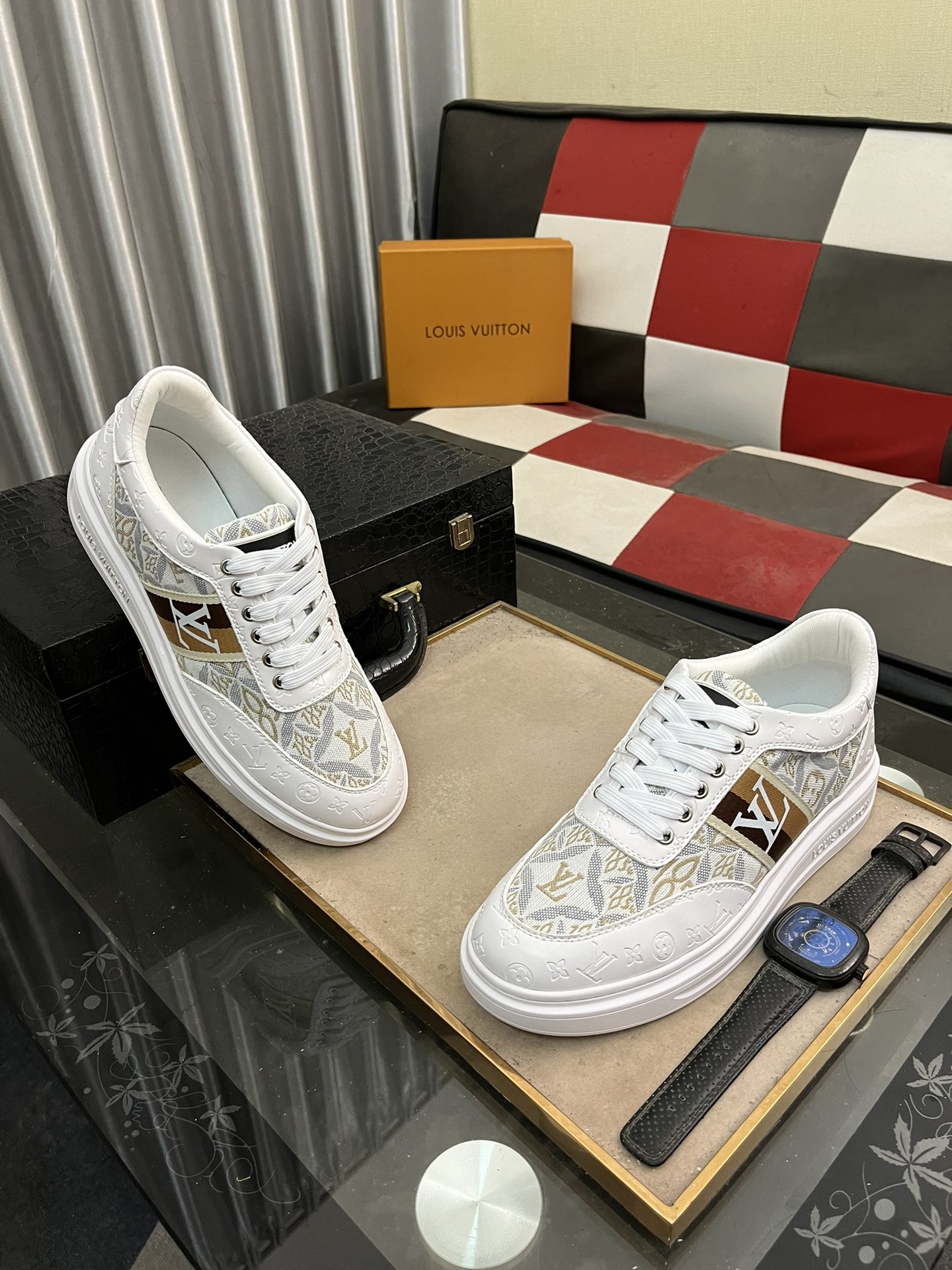 [TOP] Louis Vuitton LV Men's Shoes - 2 Colors