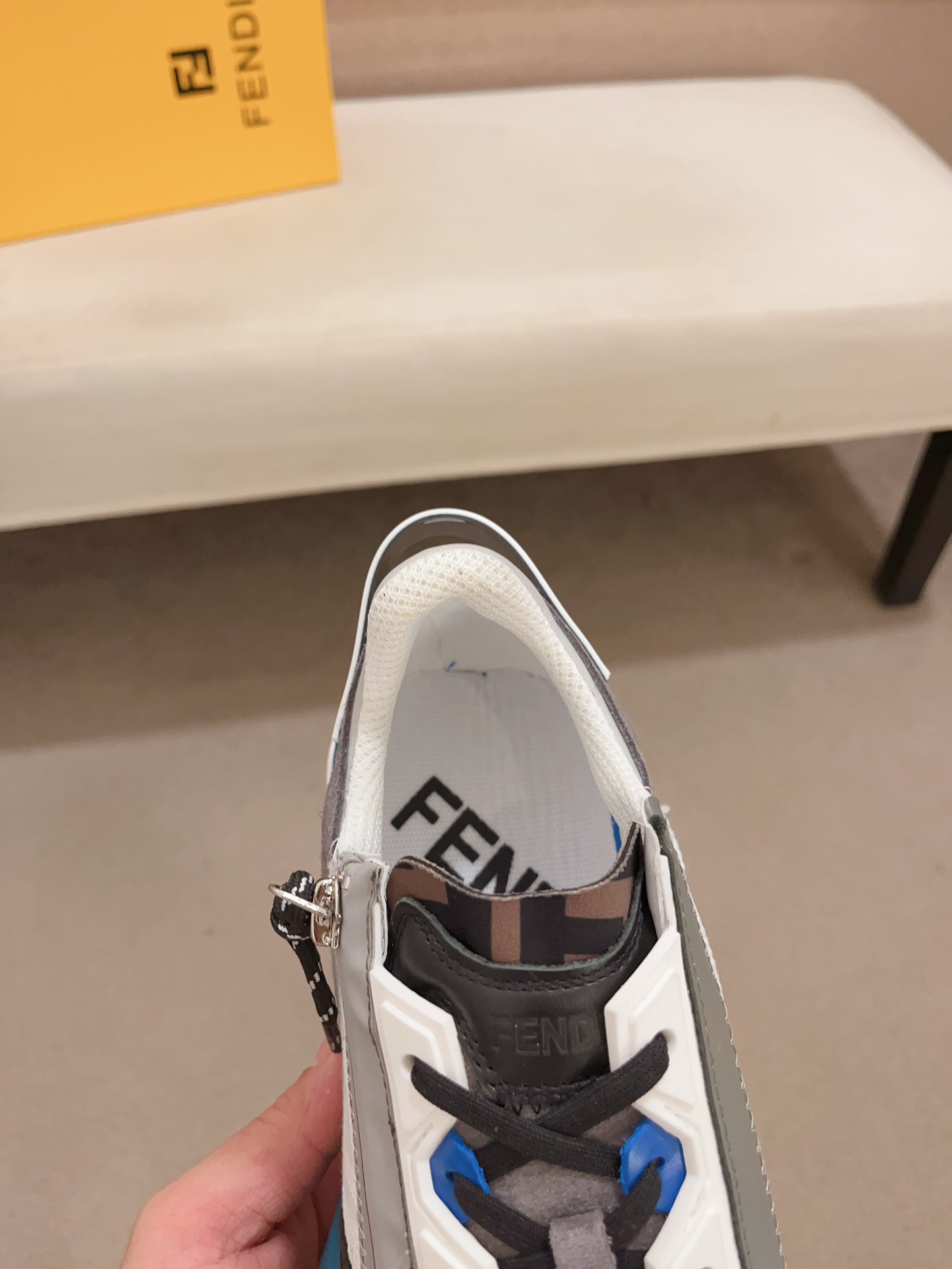 [TOP] FENDI Men's Shoes