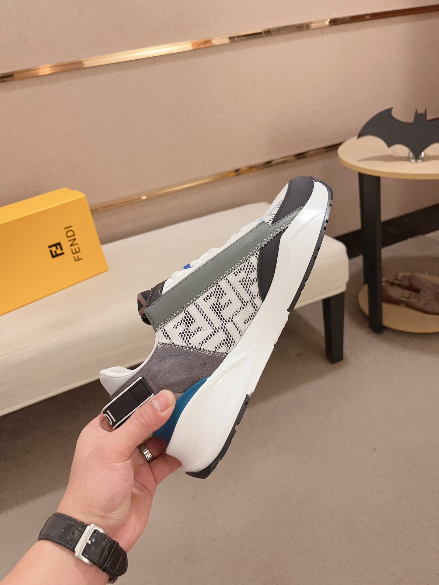 [TOP] FENDI Men's Shoes