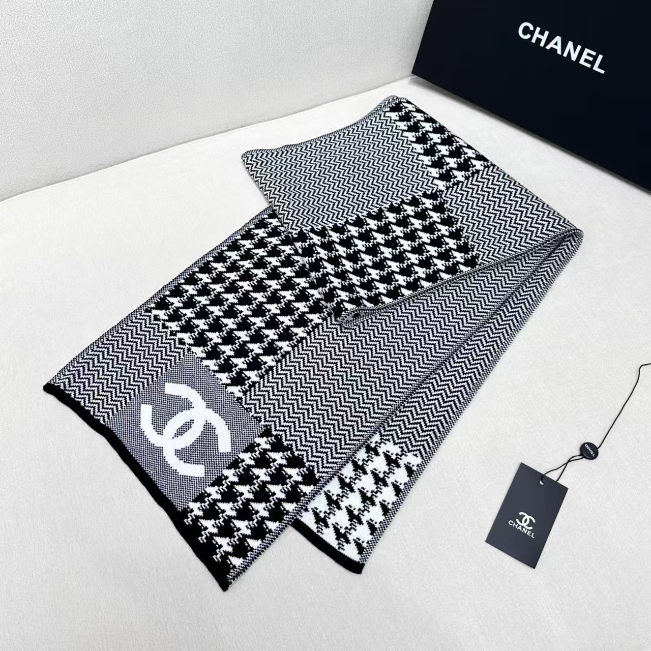 [TOP] CHANEL CC Wool Scarf 38✖️190cm - Grey