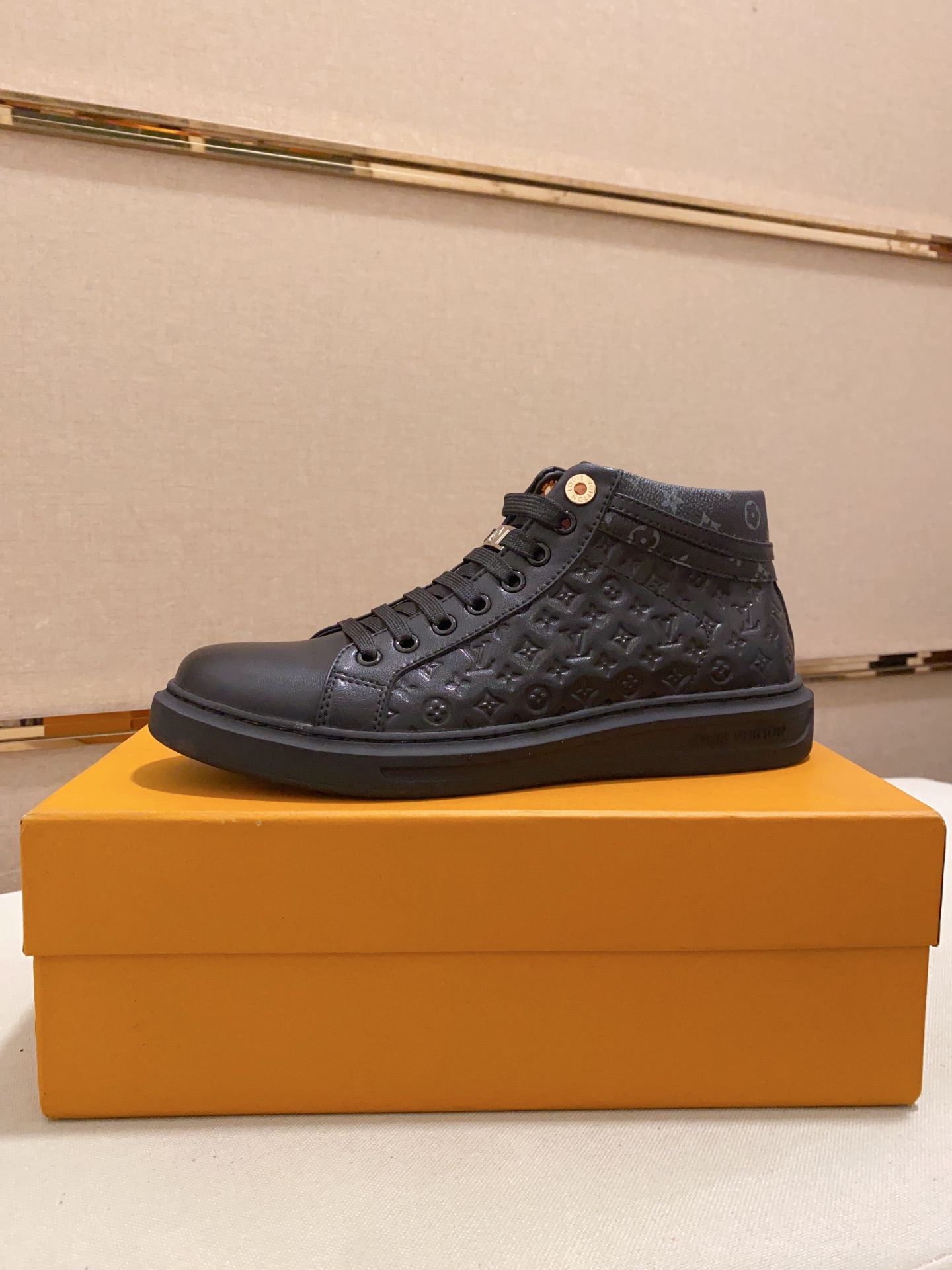 [TOP] Louis Vuitton LV  Men's Shoes - Black