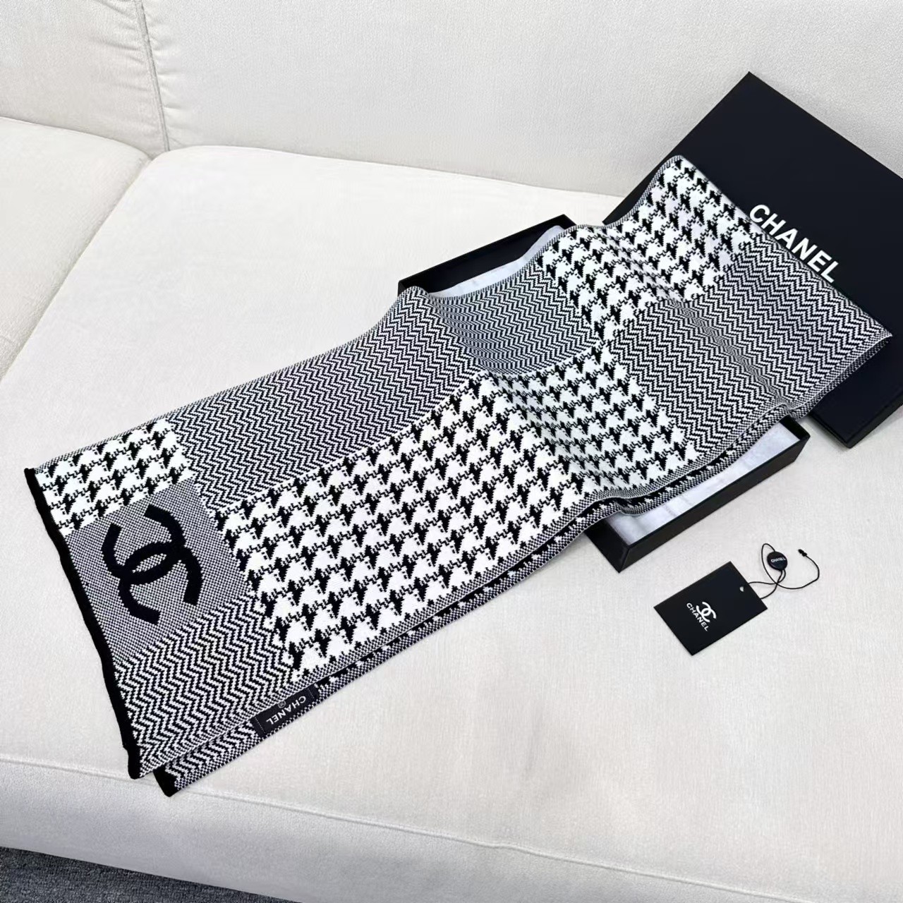 [TOP] CHANEL CC Wool Scarf 38✖️190cm - Grey