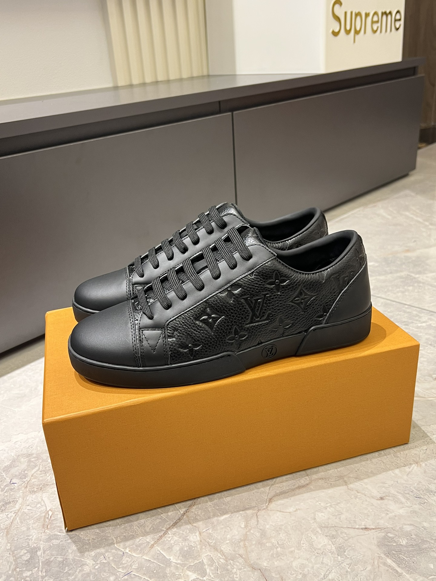 [TOP] Louis Vuitton LV  Men's Shoes - Black