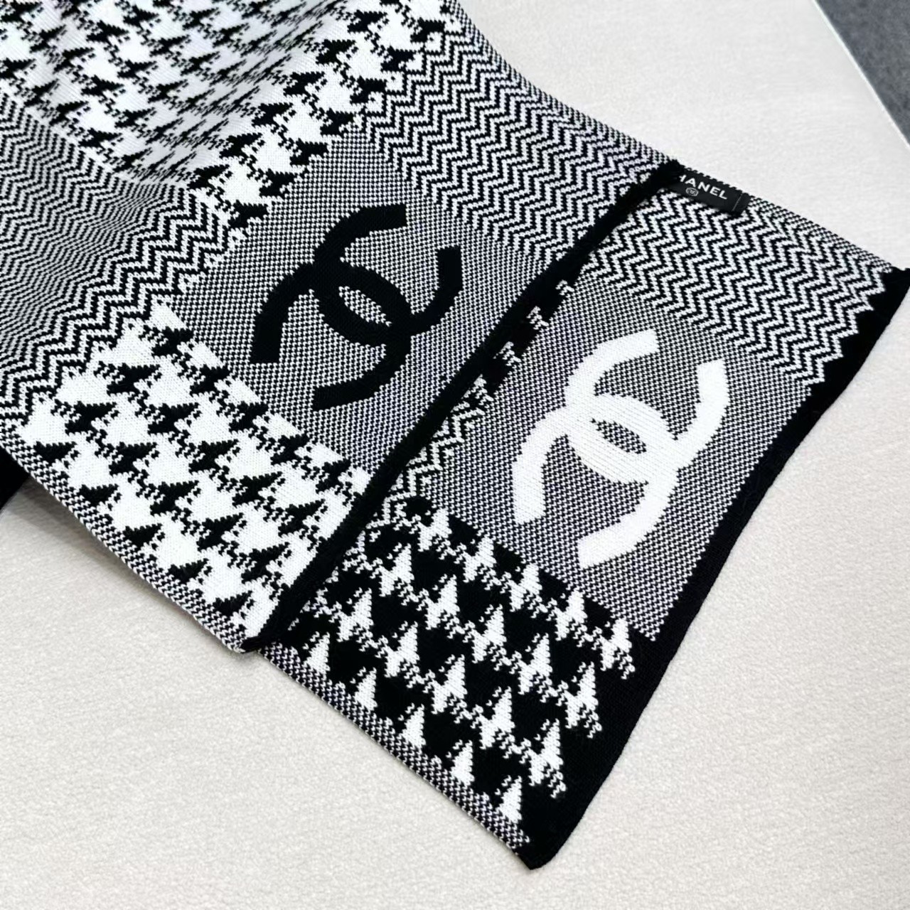 [TOP] CHANEL CC Wool Scarf 38✖️190cm - Grey