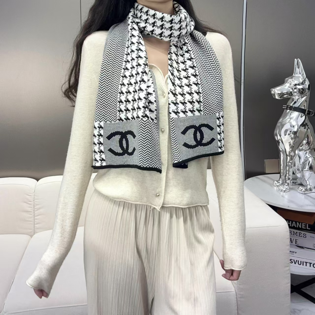 [TOP] CHANEL CC Wool Scarf 38✖️190cm - Grey