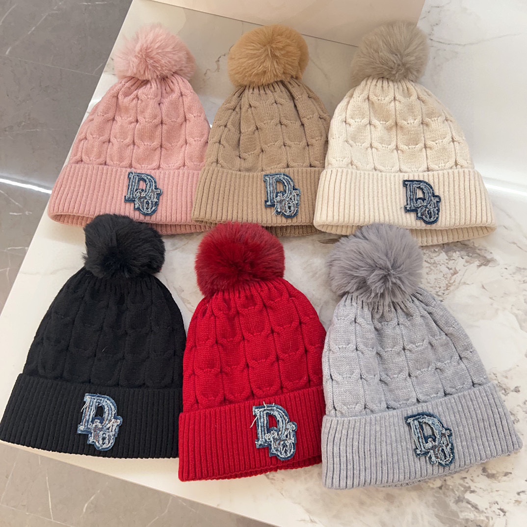 [TOP] Christian Dior Knitted Hairball Hat - 6 Color