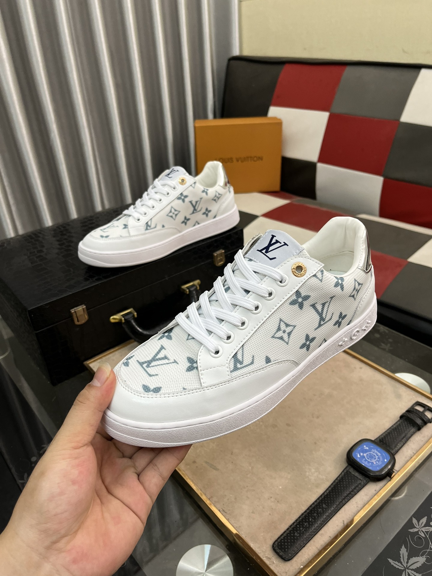 [TOP] Louis Vuitton LV Men's Shoes - White