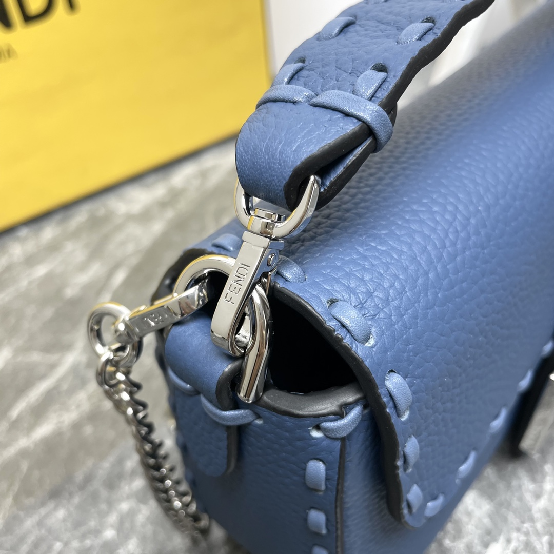 [TOP] FENDI Baguette Bag 19.5x4.5x13cm - Blue&SHW