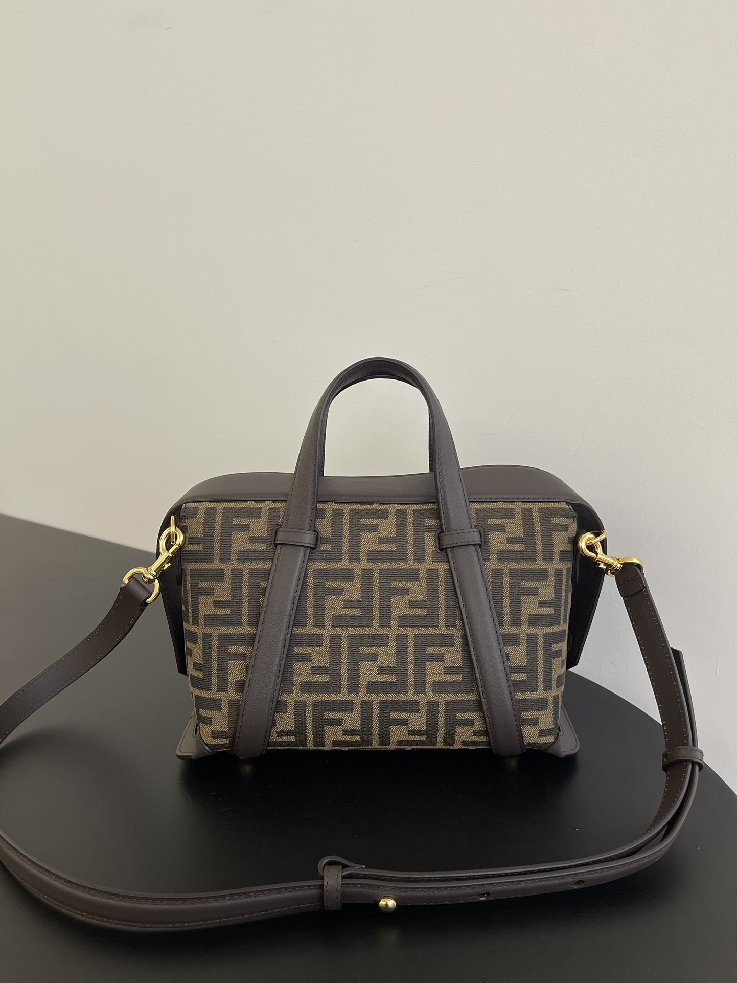 [TOP] FENDI Boston Bags Monogram 27.5x25.5x17.5 cm - Brown