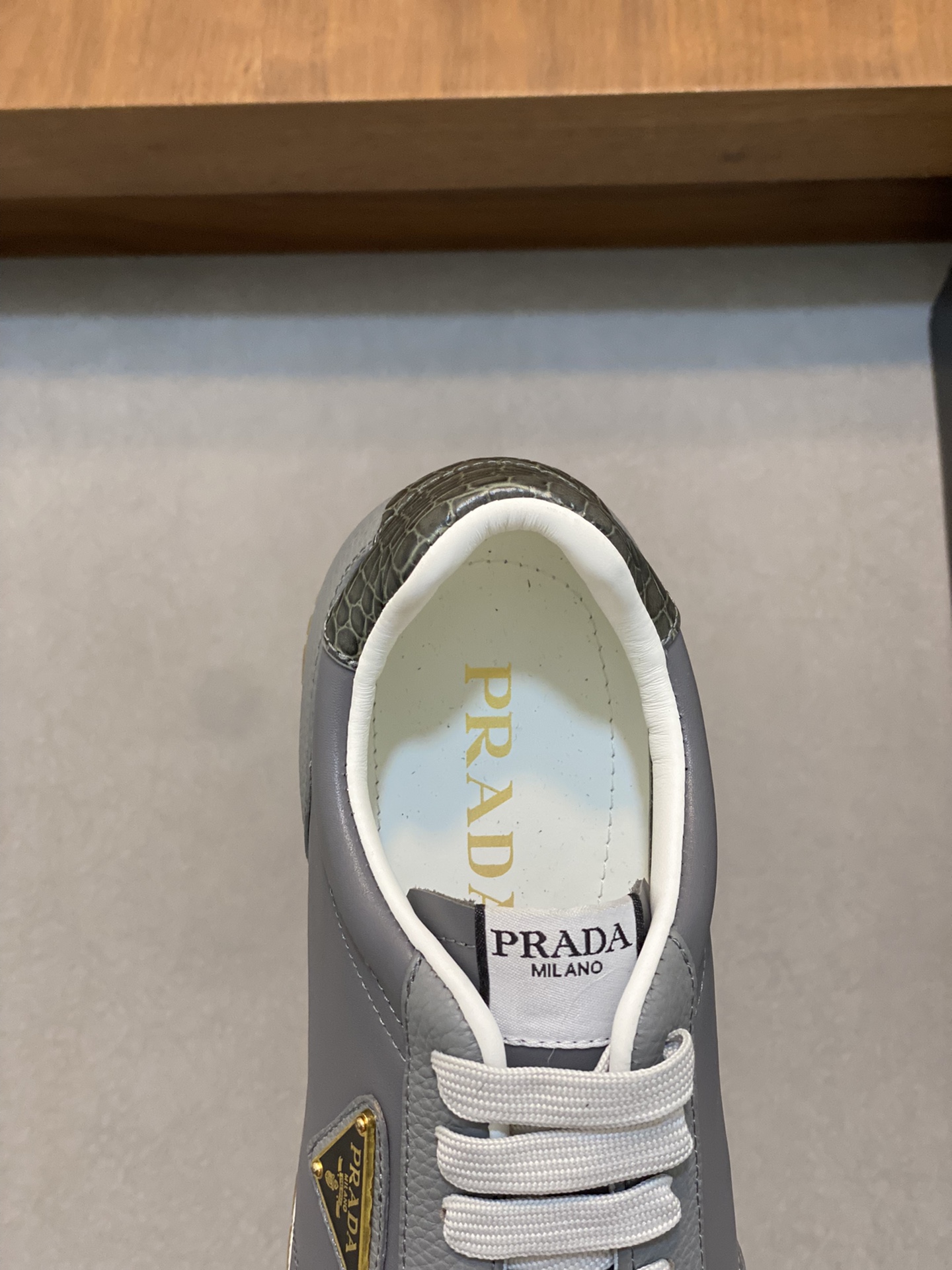 [TOP] PRADA Men's Shoes - Grey
