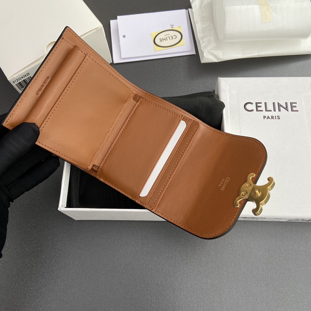 [TOP] CELINE Triomphe Fabric Almond and Calf Leather Short Wallet 10.5x9x3cm - Brown/Beige&GHW