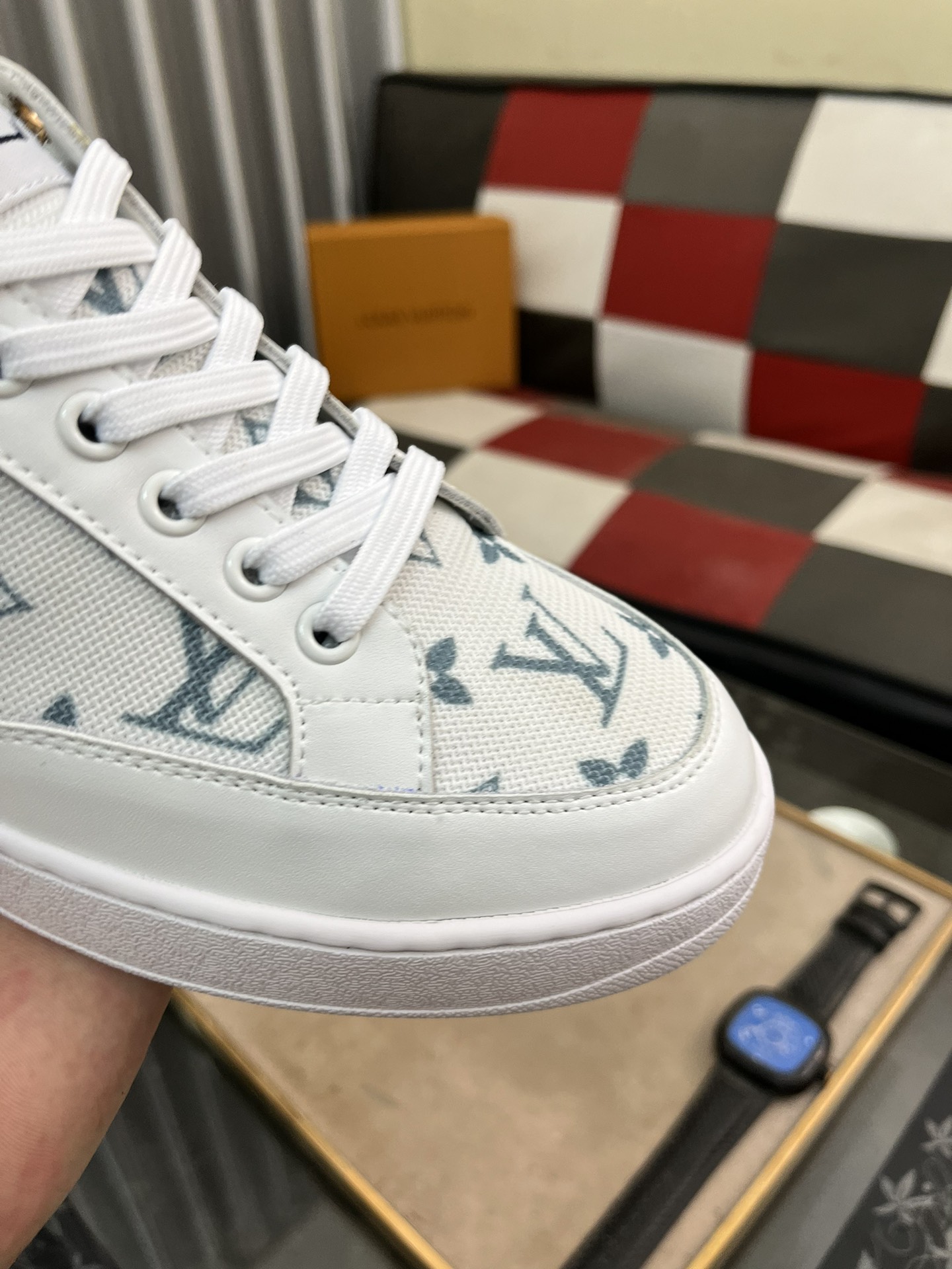 [TOP] Louis Vuitton LV Men's Shoes - White