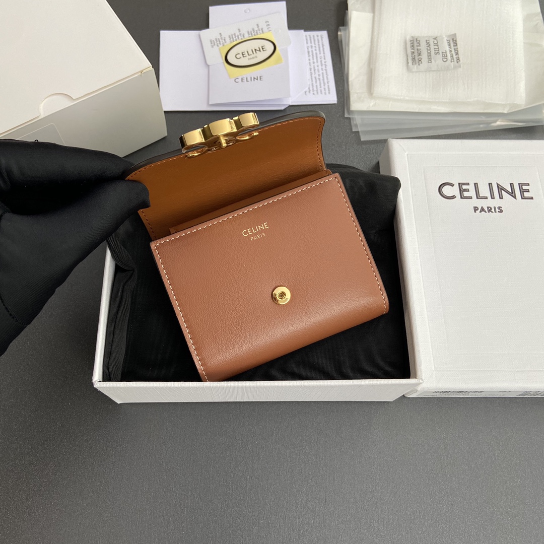 [TOP] CELINE Triomphe Shiny Lambskin Leather Short Wallet 10.5x9x3cm - Brown&GHW