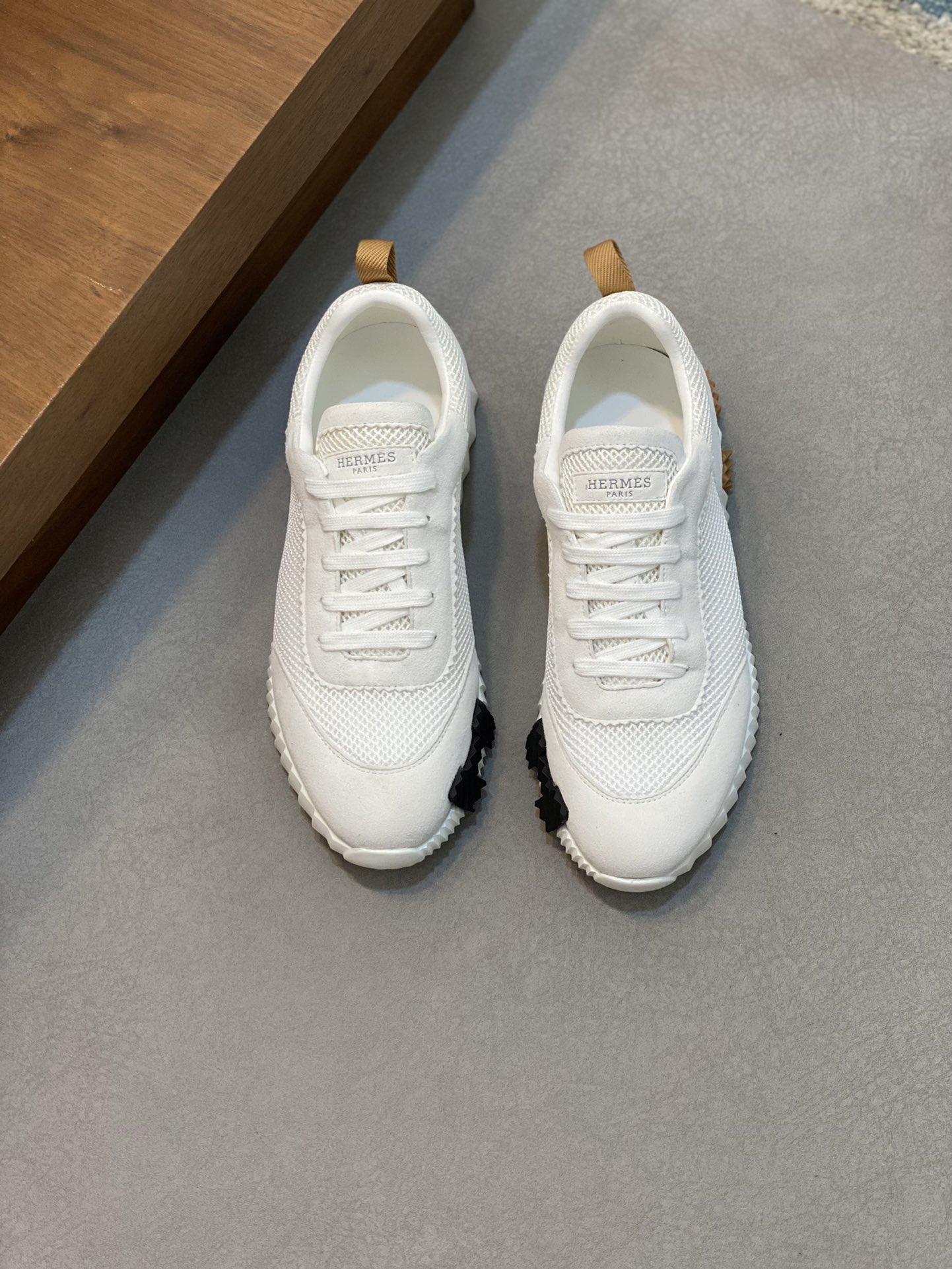 [TOP] HERMES Men's  Sports Shoes - 2 Colors