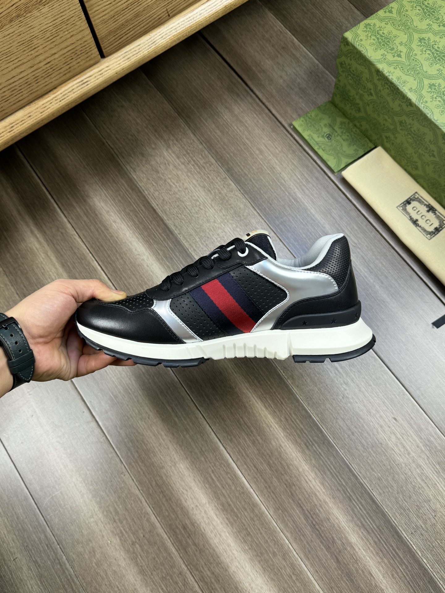 [TOP] GUCCI Men's SNEAKER-Black