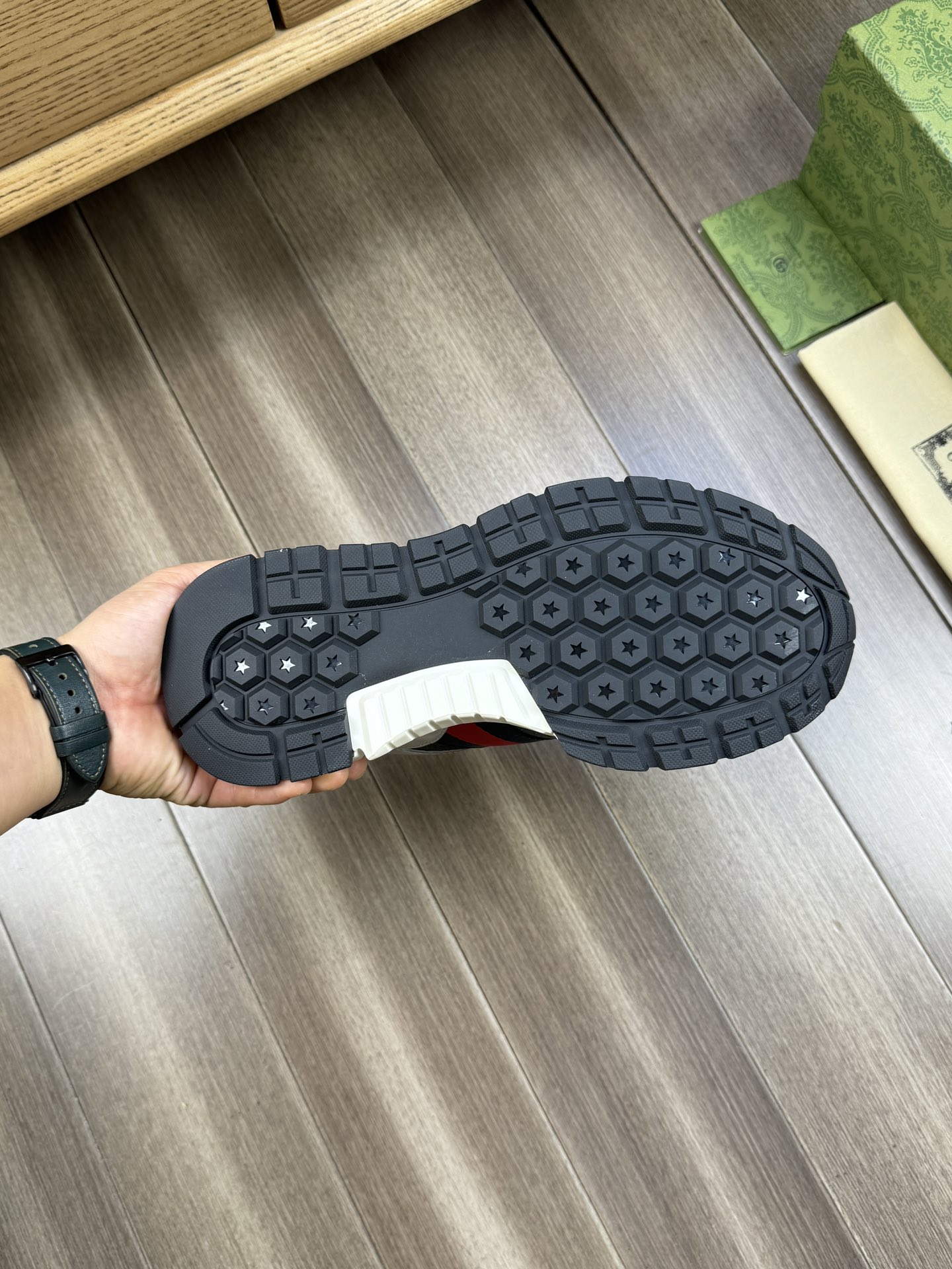 [TOP] GUCCI Men's SNEAKER-Black