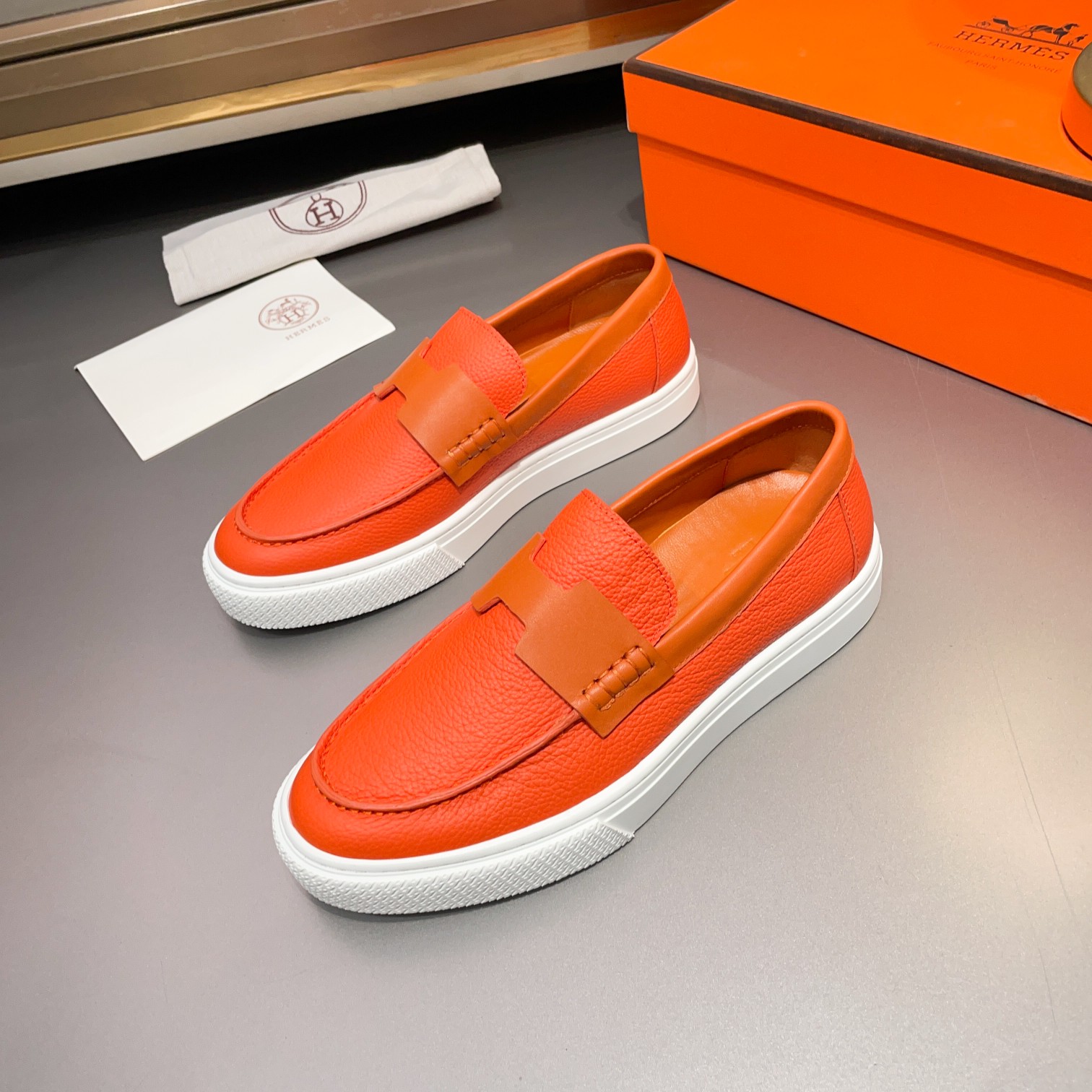 [TOP] HERMES Men's  Sports Shoes - Orange