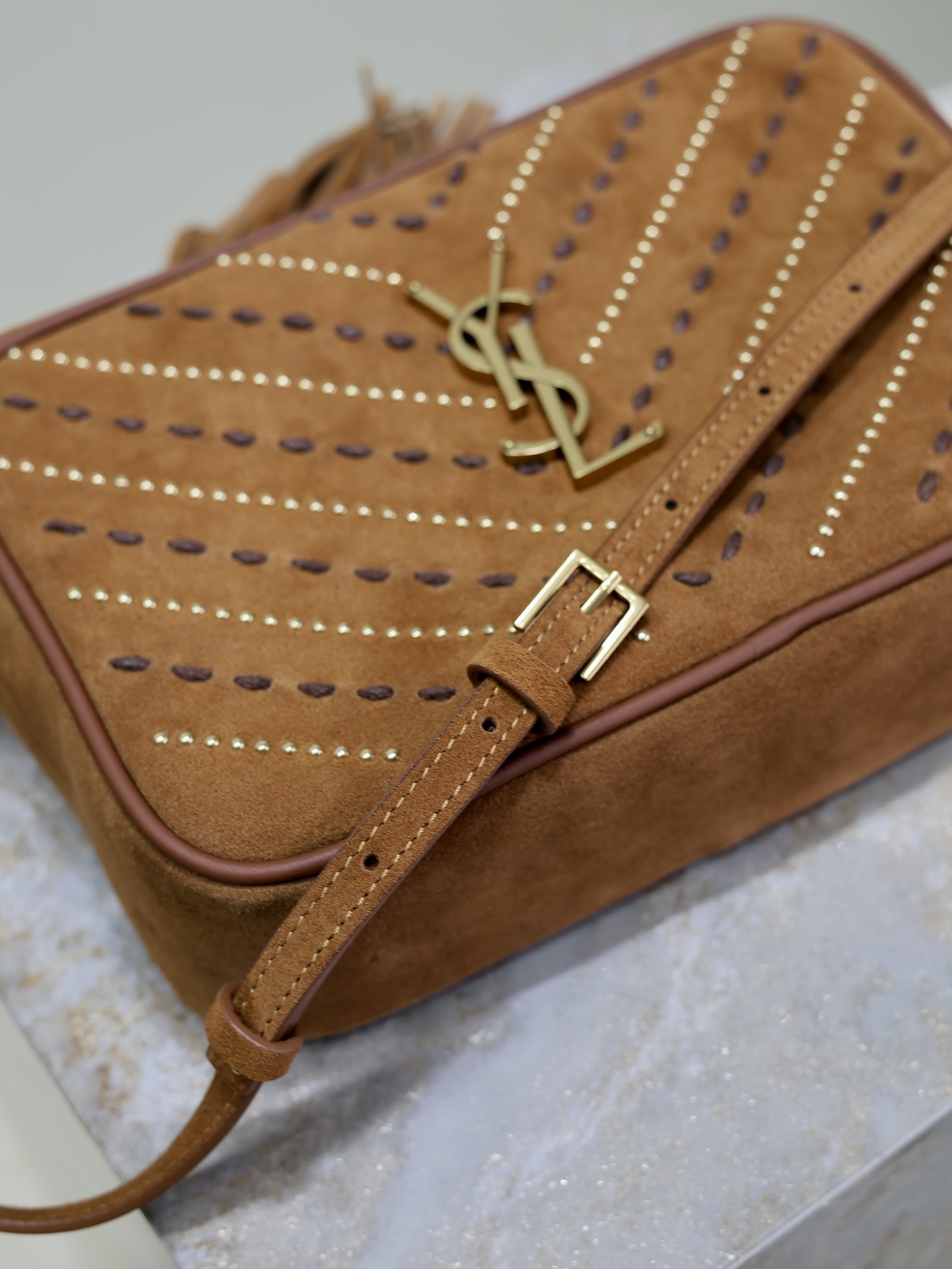 [TOP] Yves Saint Laurent YSL Lou Camera Bag 23x16x6cm - Brown