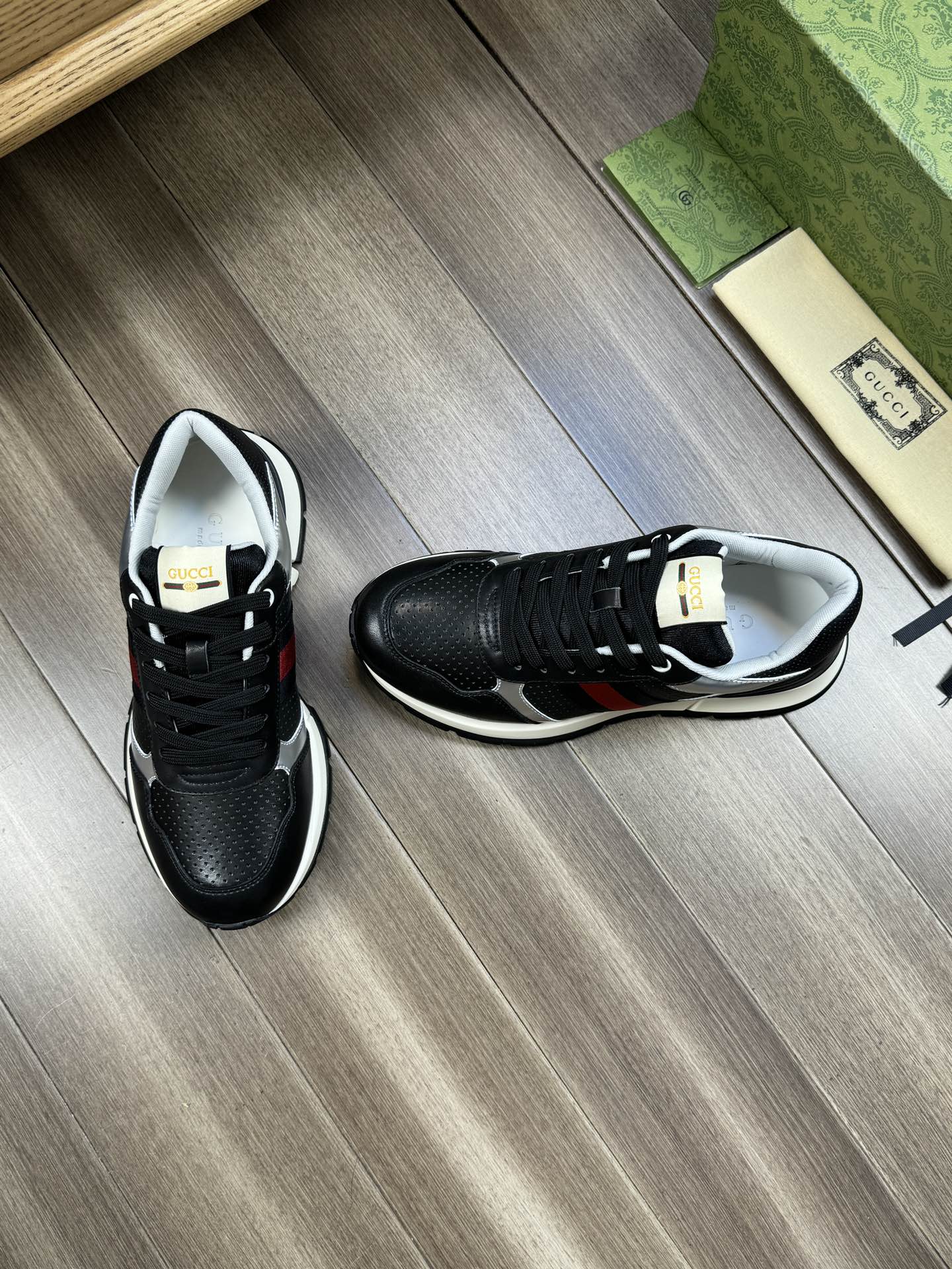[TOP] GUCCI Men's SNEAKER-Black