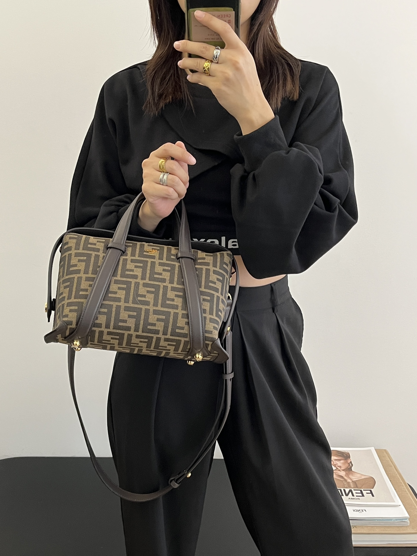 [TOP] FENDI Boston Bags Monogram 27.5x25.5x17.5 cm - Brown