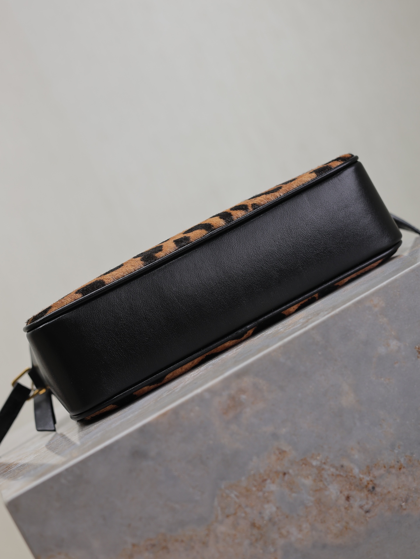 [TOP] Yves Saint Laurent YSL Cowhide Lou Camera Bags 23x16x6cm - Brown