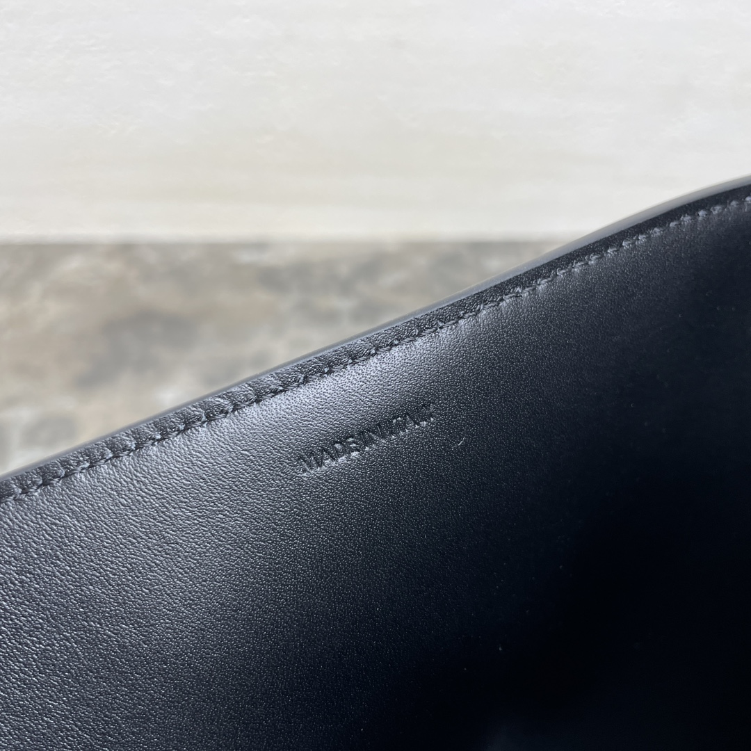 [TOP] CELINE Louise Bucket Bag 16x19x12cm - 2 Colour