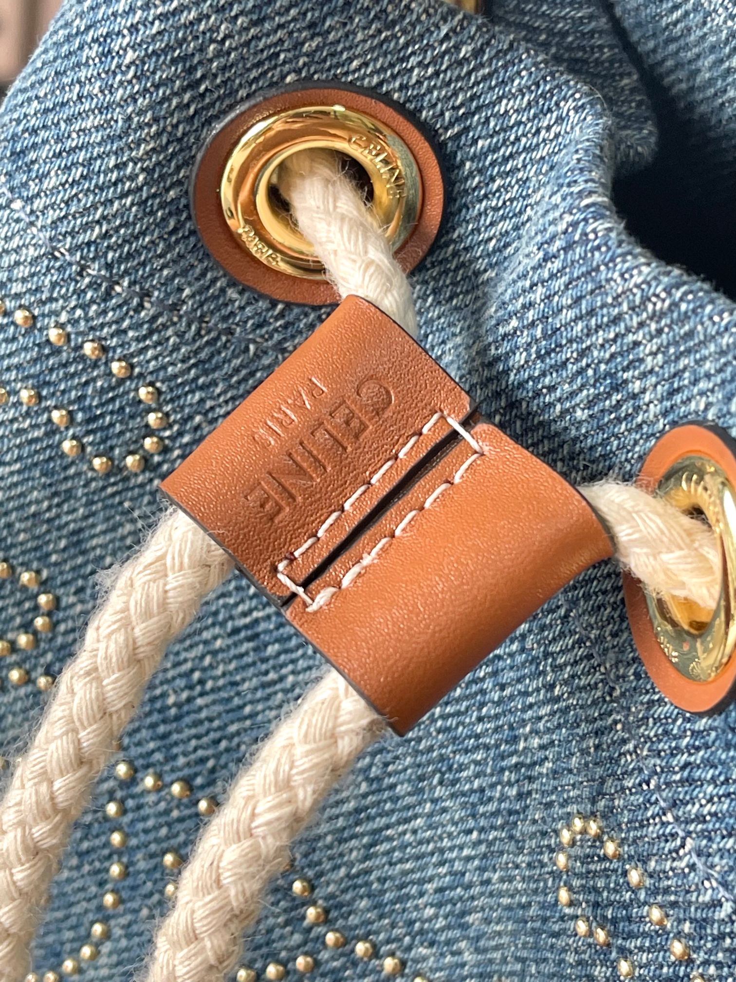 [TOP] CELINE Riveted Denim Drawstring Bucket Bag 15x19x15cm - Denim Blue