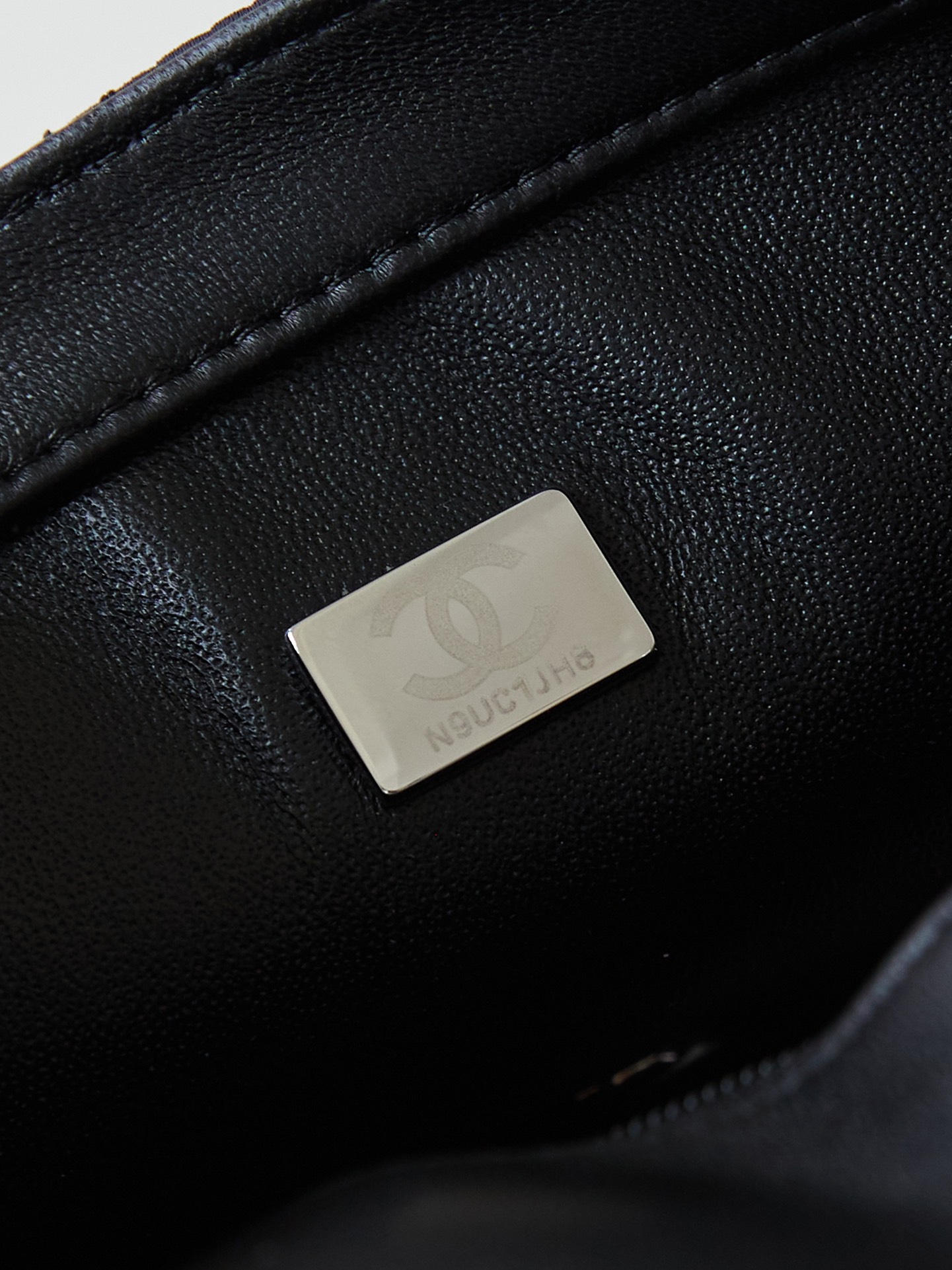 [TOP] CHANEL Flap Bag Black Size 5 Diamond 20*14*8cm - Black