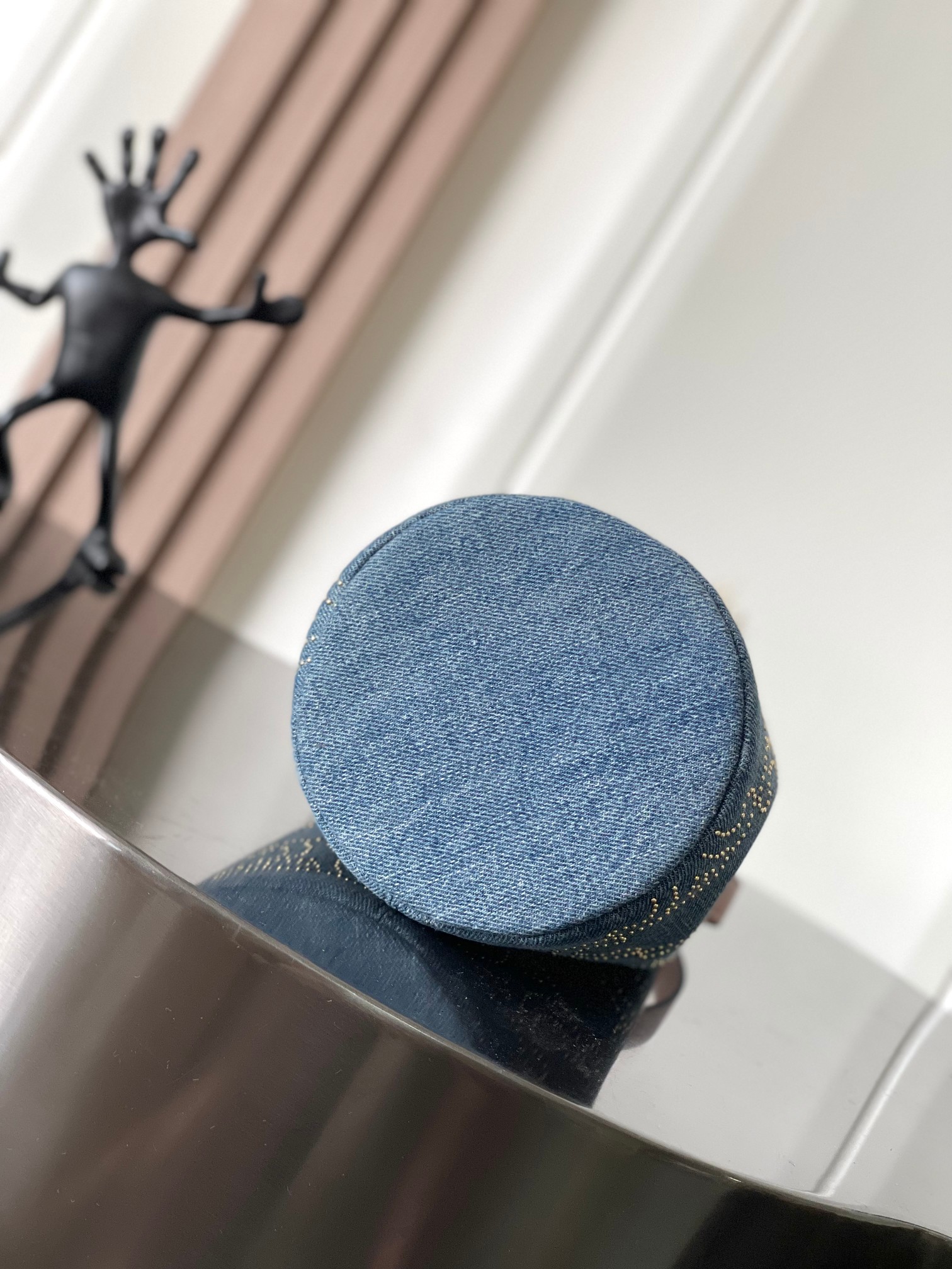 [TOP] CELINE Riveted Denim Drawstring Bucket Bag 15x19x15cm - Denim Blue