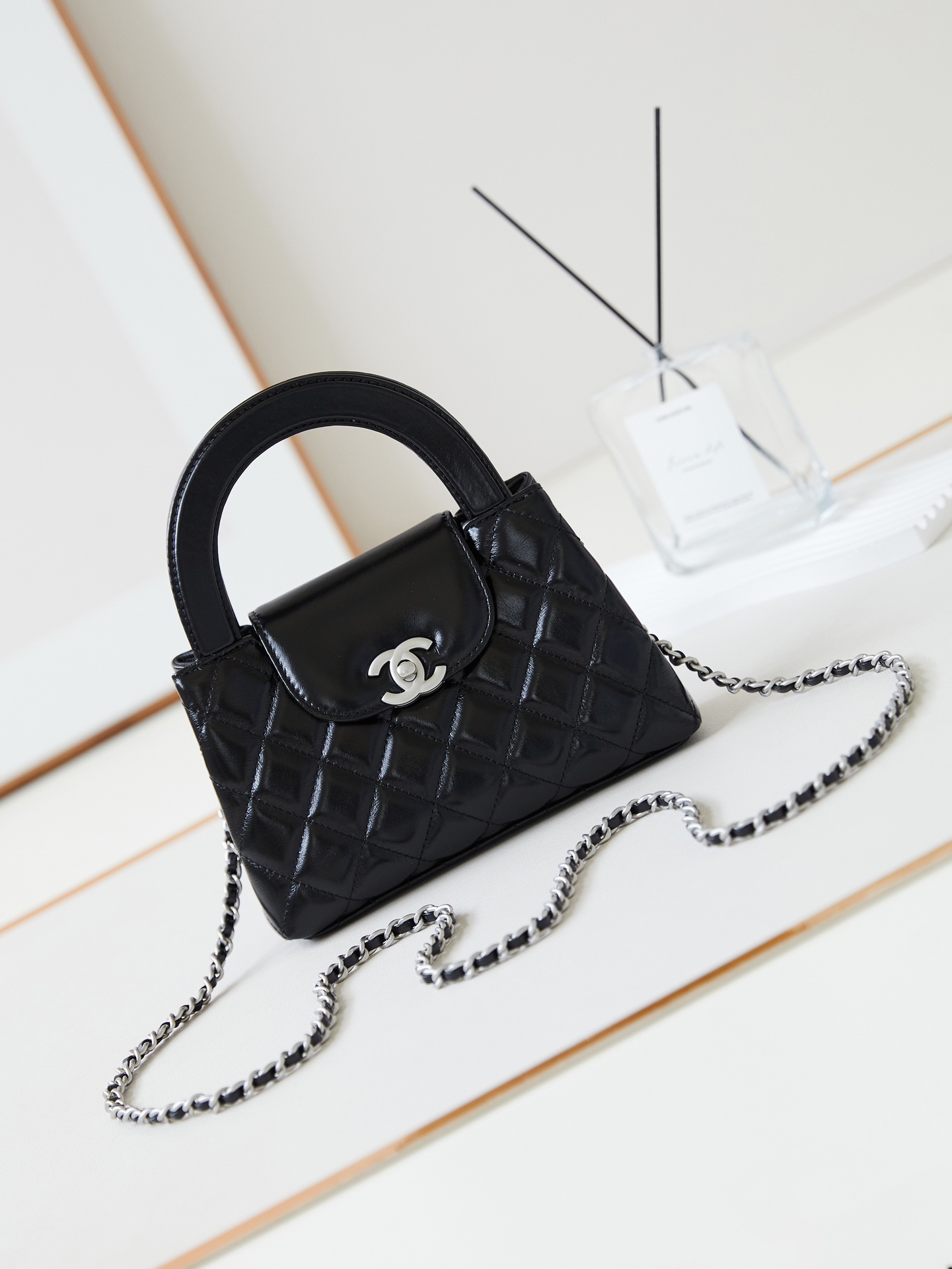[TOP] CHANEL Kelly Handbag 19*13*7CM - Black&SHW