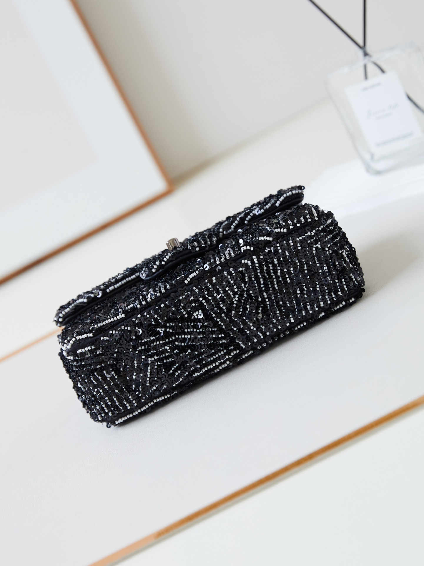 [TOP] CHANEL Flap Bag Black Size 5 Diamond 20*14*8cm - Black