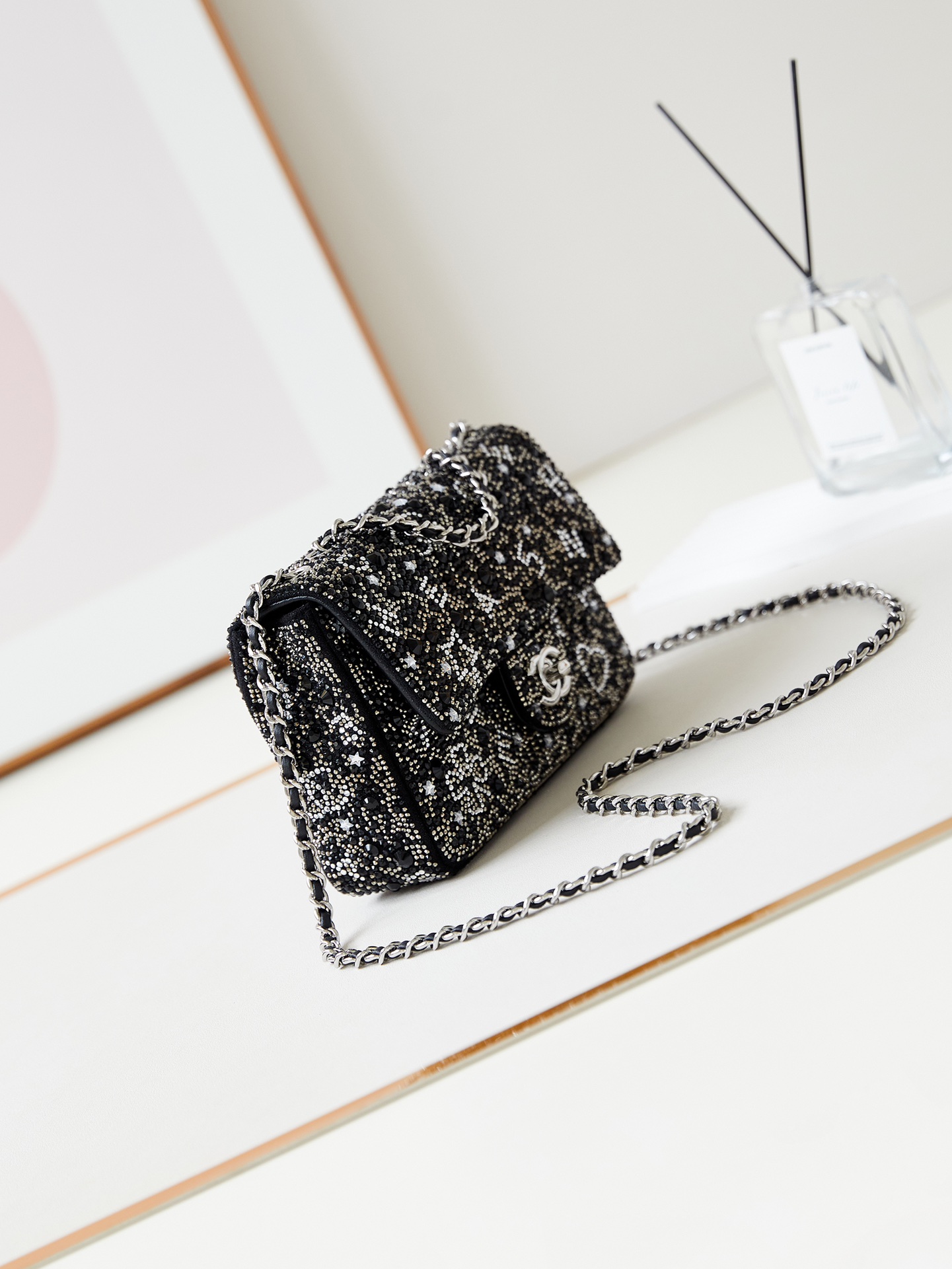 [TOP] CHANEL Flap Bag Black Size 5 Diamond 20*14*8cm - Black