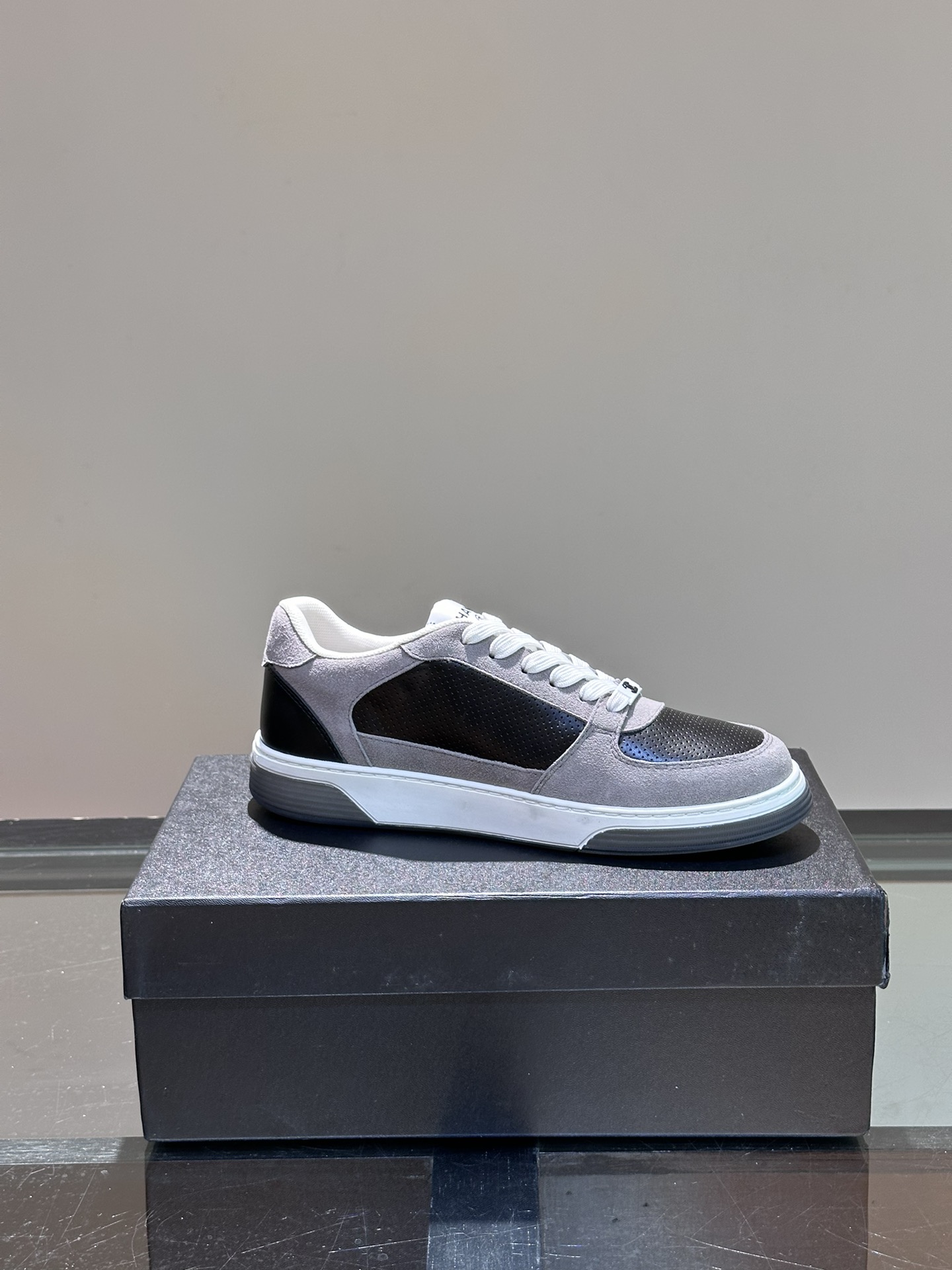 [TOP] Chanel Men's Shoes - Black