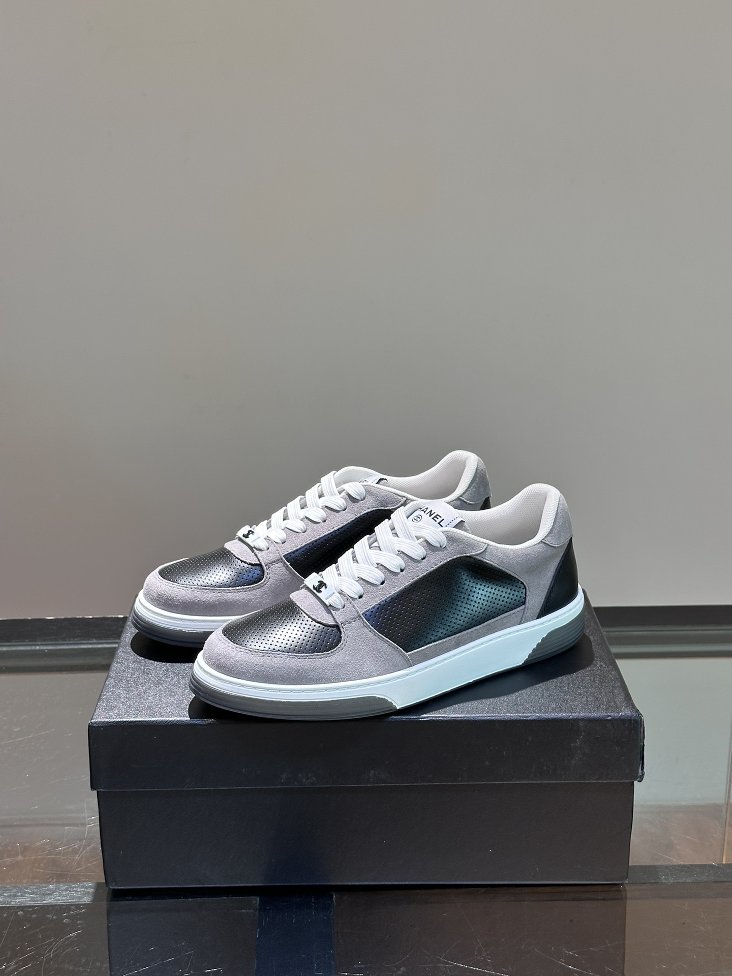 [TOP] Chanel Men's Shoes - Black