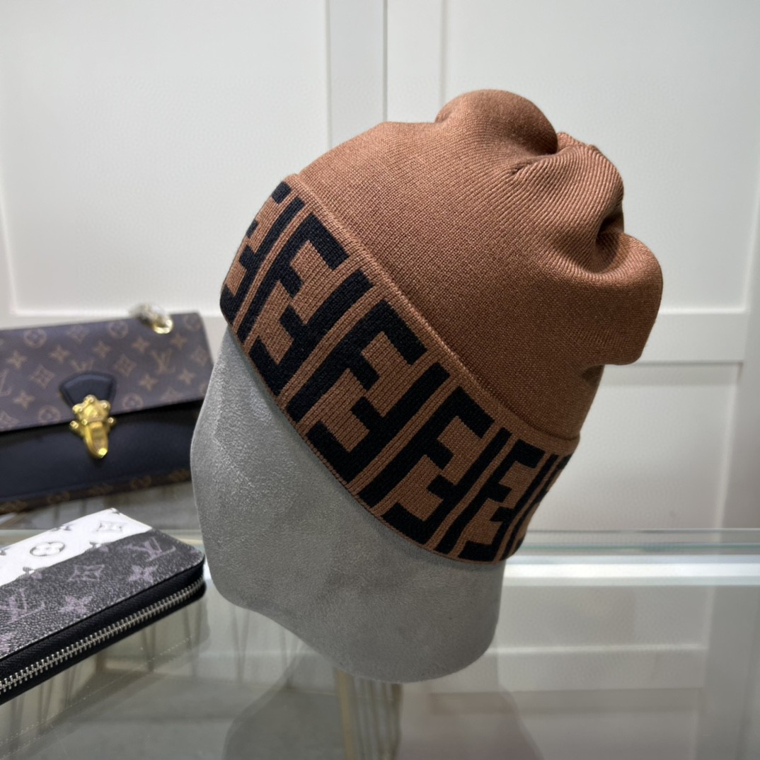 [TOP] FENDI FF Knitted Hat - 4 Colour