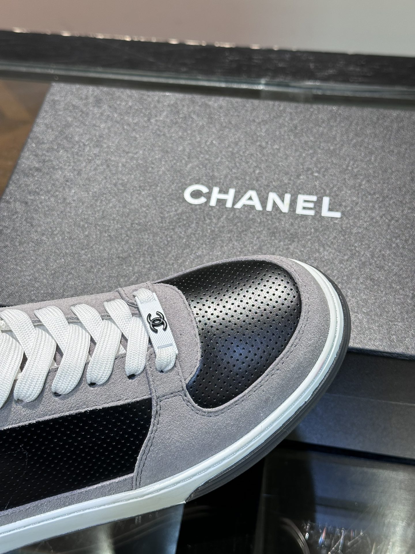 [TOP] Chanel Men's Shoes - Black